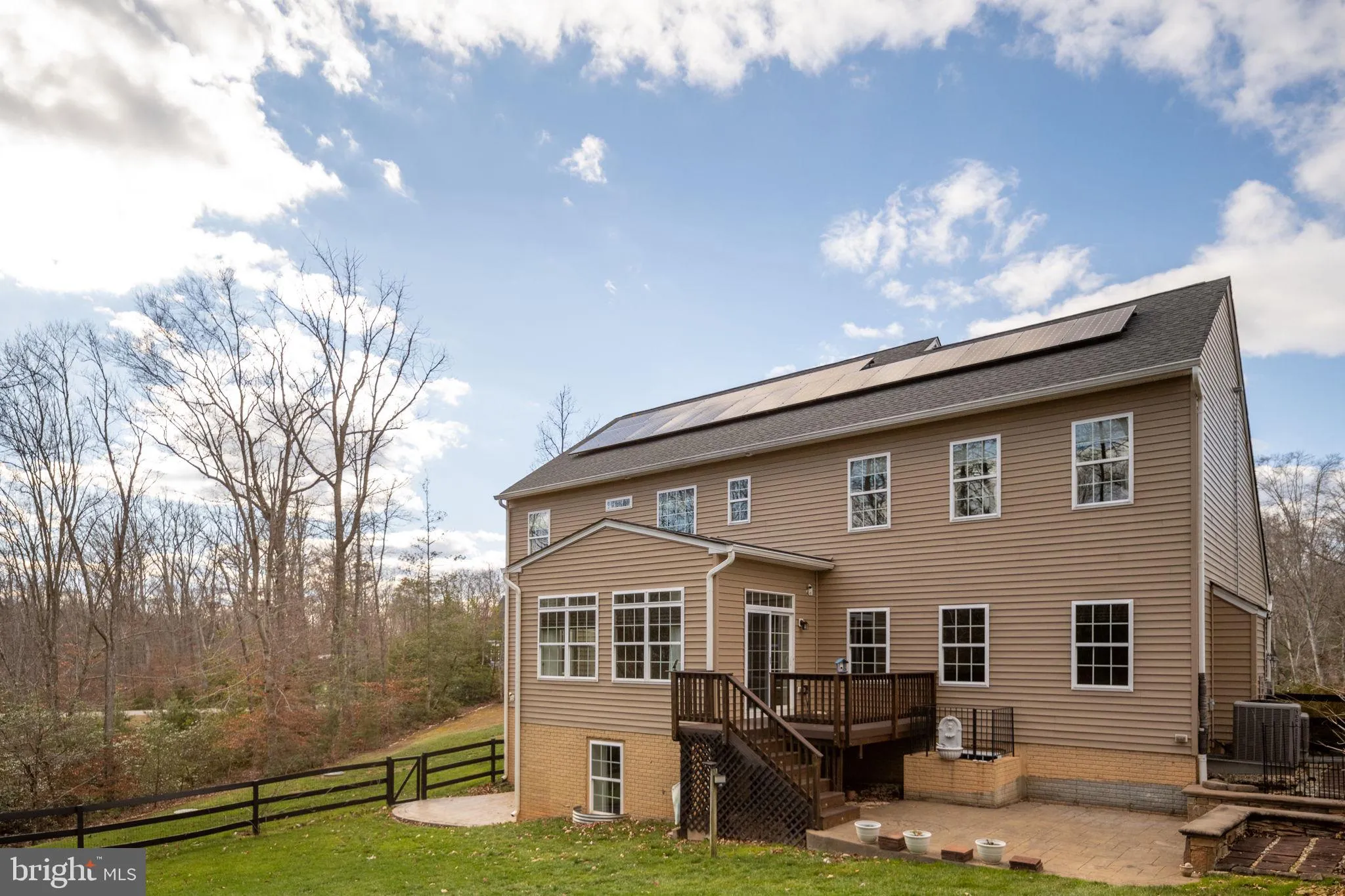 Fredericksburg, Virginia 22406, United States, 4 Bedrooms Bedrooms, ,4 BathroomsBathrooms,Residential,Contingent,249632