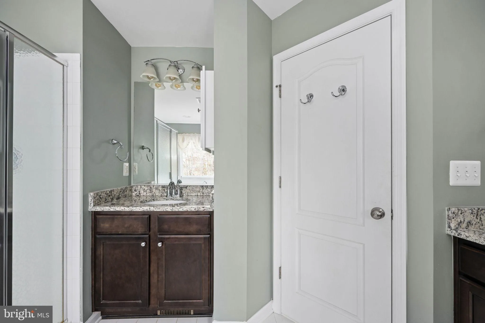 Fredericksburg, Virginia 22406, United States, 4 Bedrooms Bedrooms, ,4 BathroomsBathrooms,Residential,Contingent,249632