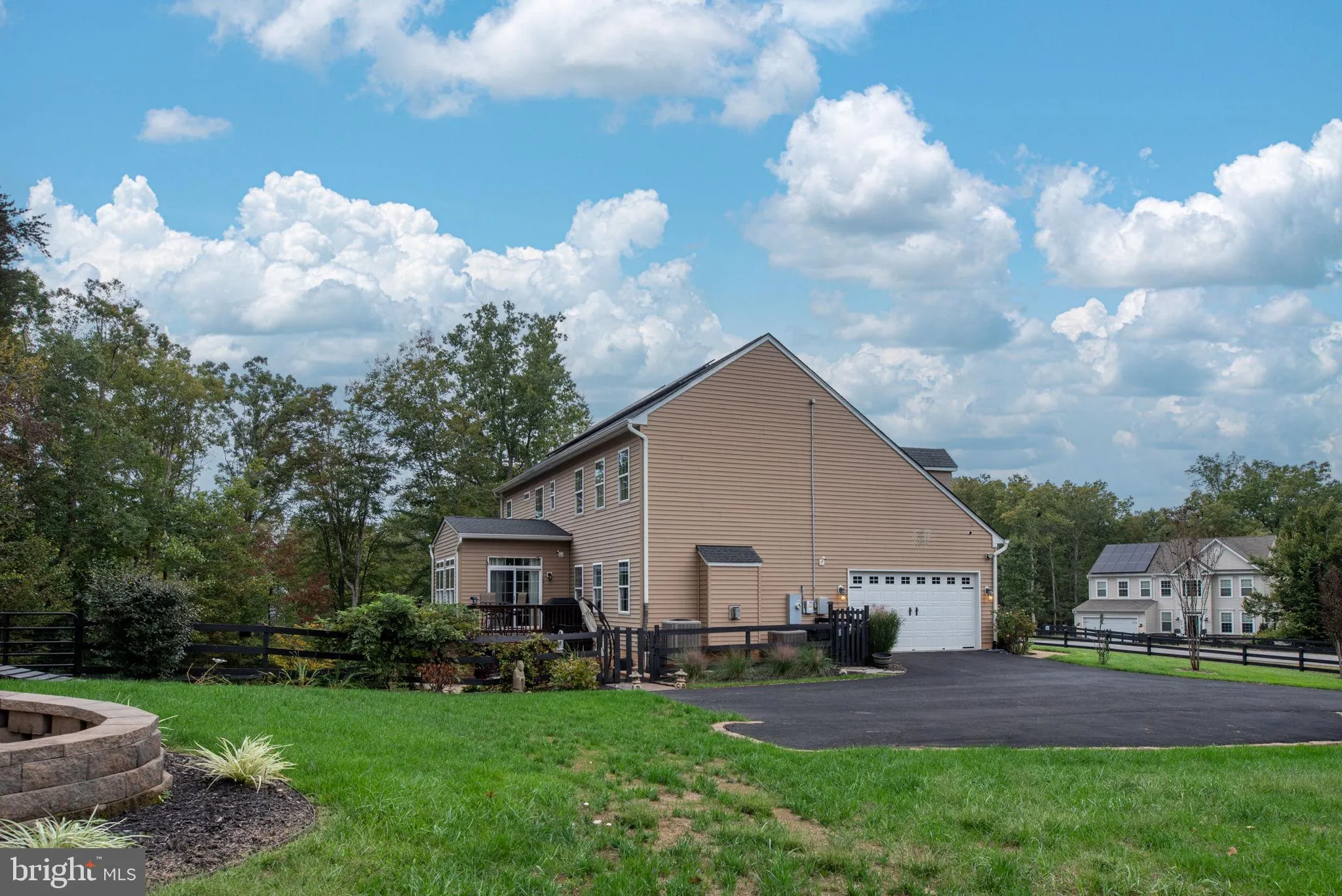 Fredericksburg, Virginia 22406, United States, 4 Bedrooms Bedrooms, ,4 BathroomsBathrooms,Residential,Contingent,249632