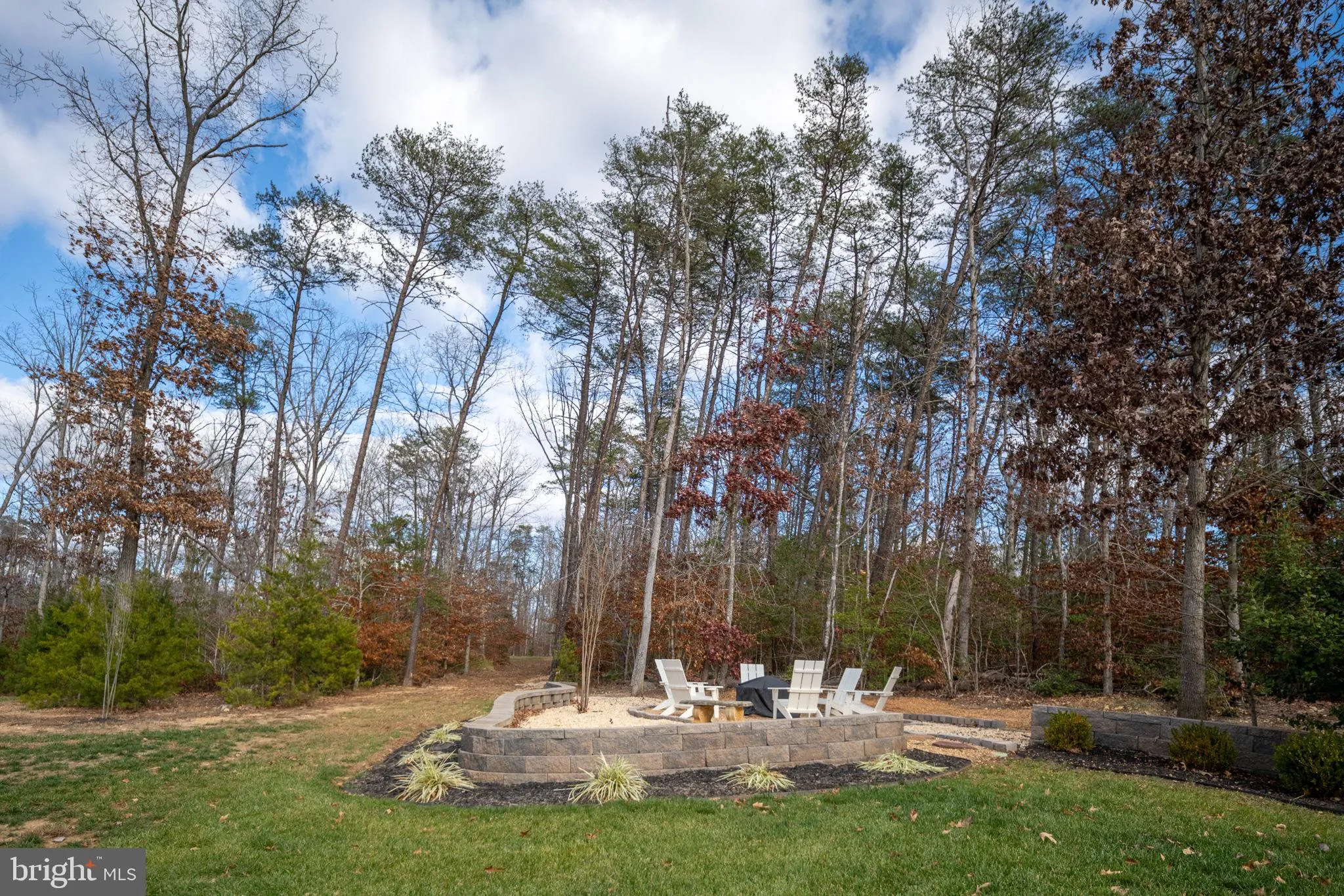 Fredericksburg, Virginia 22406, United States, 4 Bedrooms Bedrooms, ,4 BathroomsBathrooms,Residential,Contingent,249632