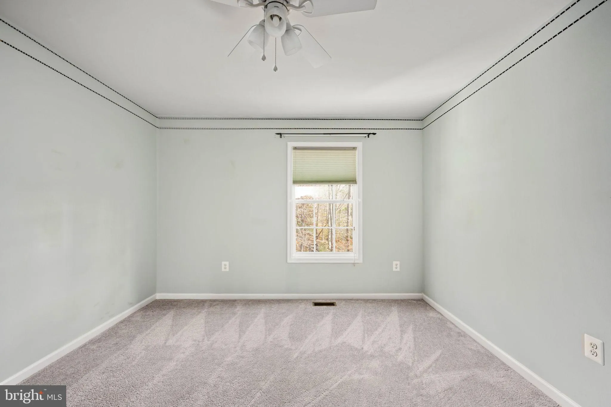 Fredericksburg, Virginia 22406, United States, 4 Bedrooms Bedrooms, ,4 BathroomsBathrooms,Residential,Contingent,249632