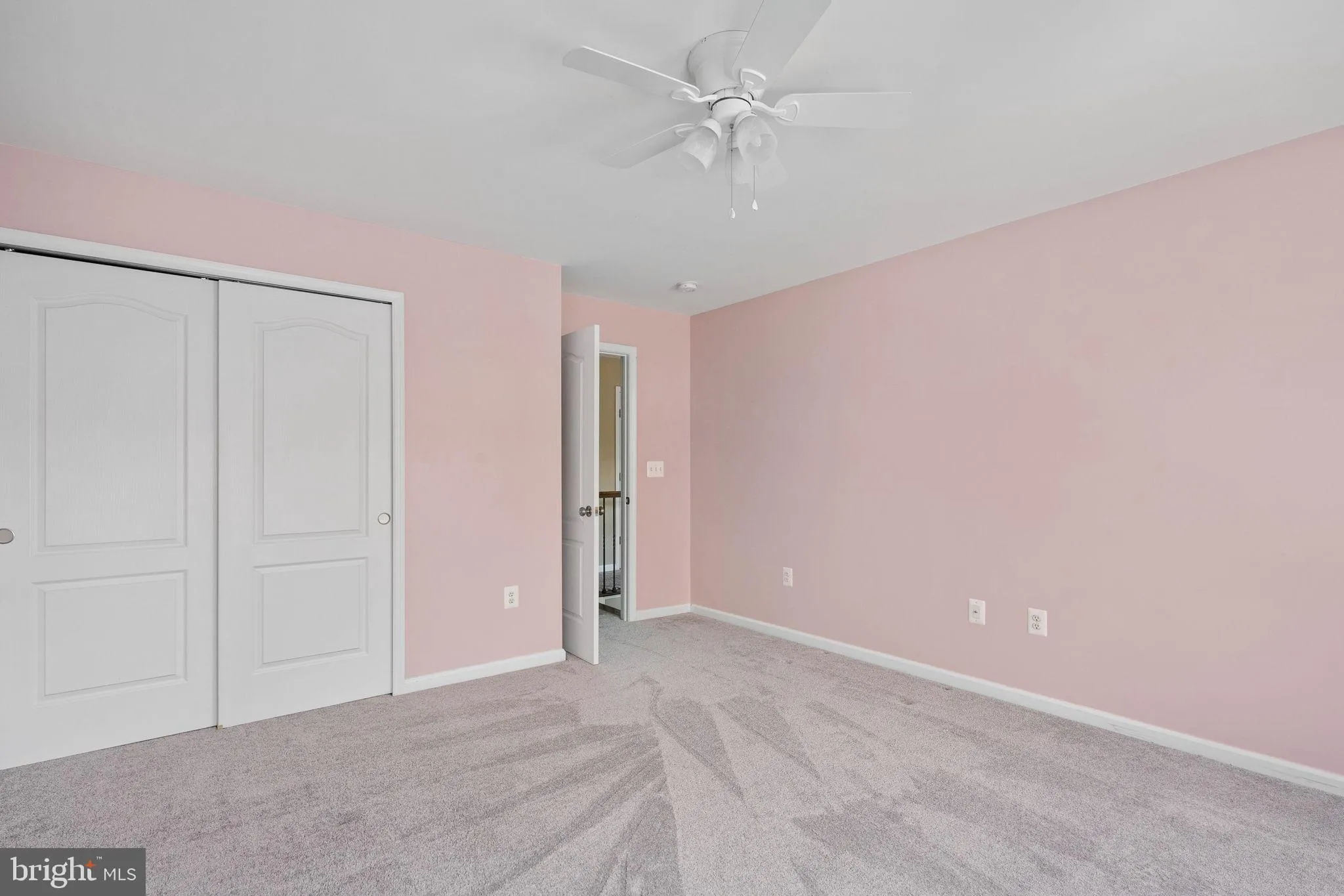 Fredericksburg, Virginia 22406, United States, 4 Bedrooms Bedrooms, ,4 BathroomsBathrooms,Residential,Contingent,249632