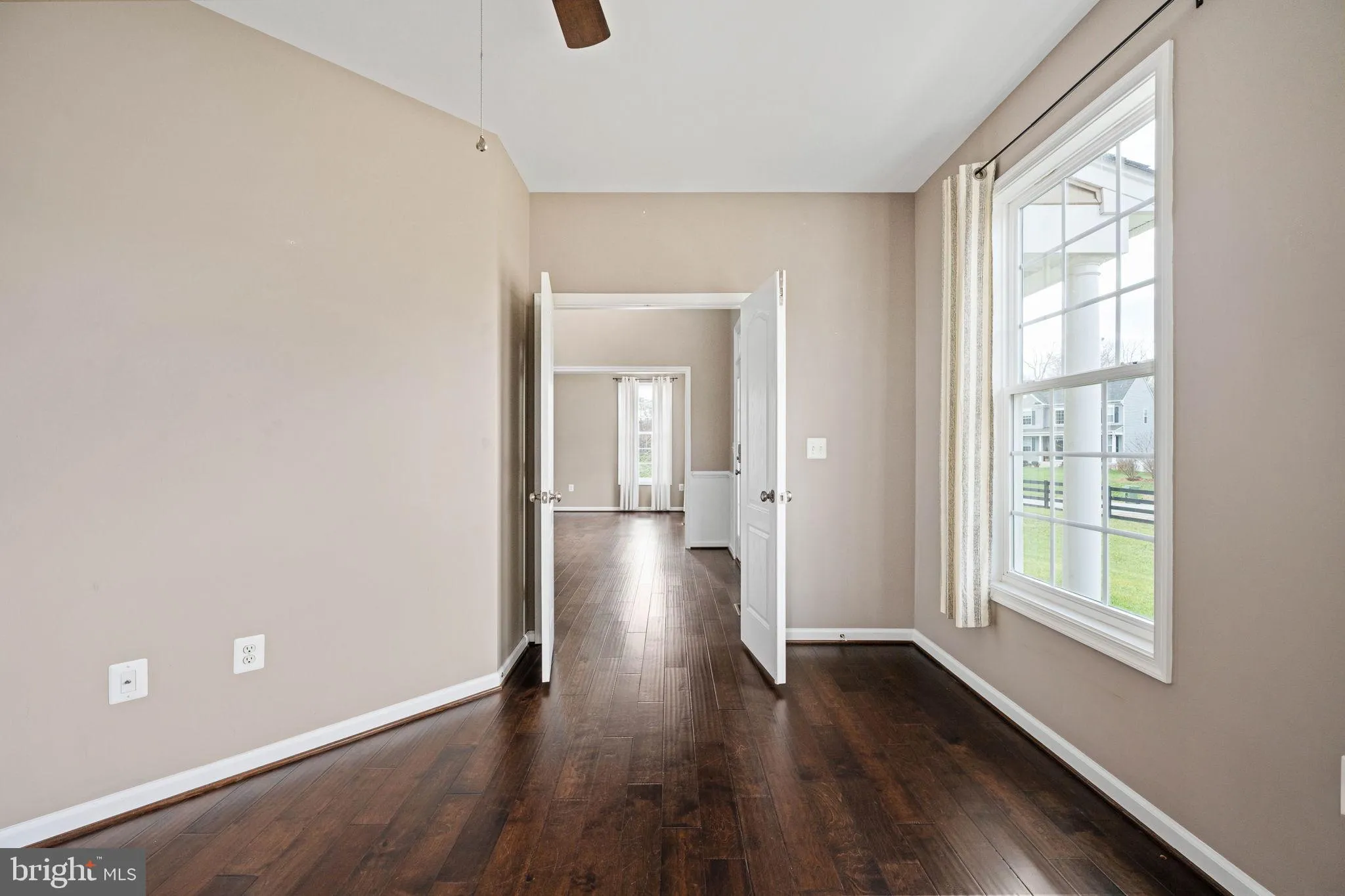 Fredericksburg, Virginia 22406, United States, 4 Bedrooms Bedrooms, ,4 BathroomsBathrooms,Residential,Contingent,249632