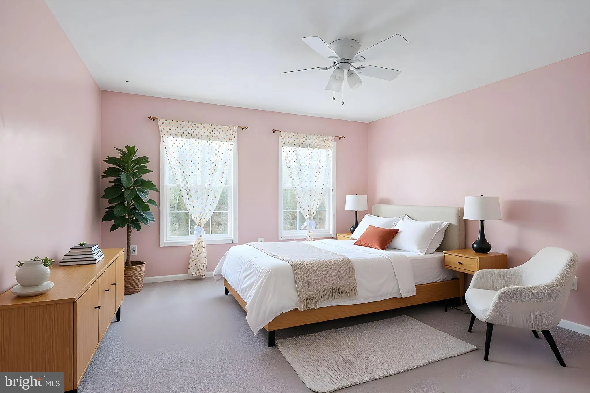 Fredericksburg, Virginia 22406, United States, 4 Bedrooms Bedrooms, ,4 BathroomsBathrooms,Residential,Contingent,249632