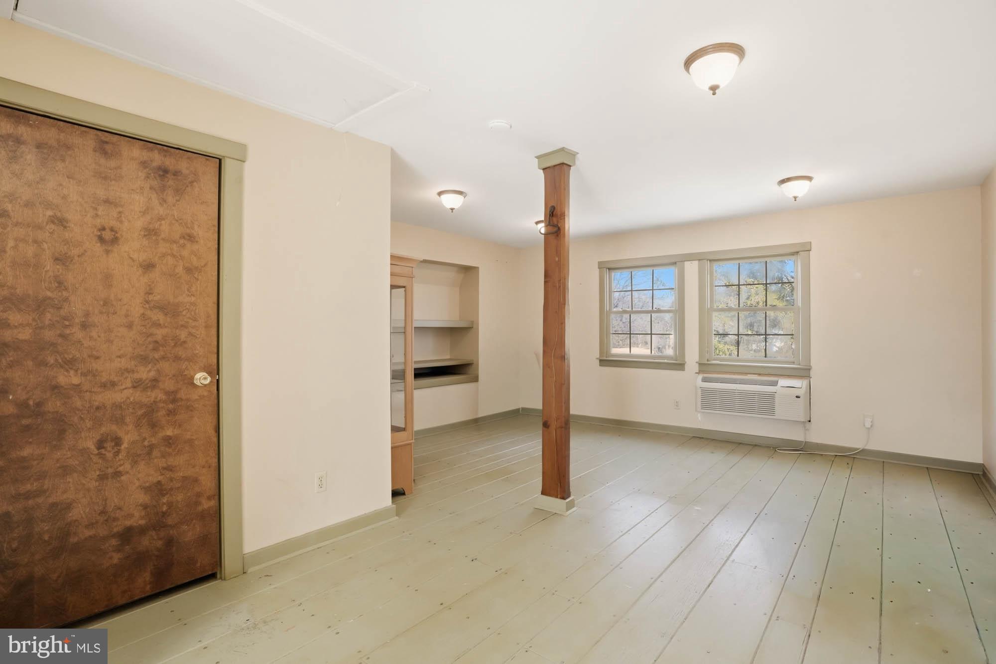 GREEN VILLAGE ESTATES - Residential