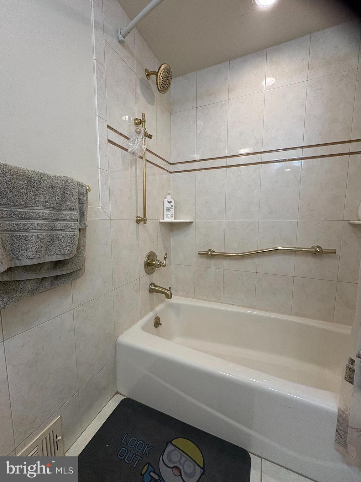 HUNTINGDON VALLEY - Residential