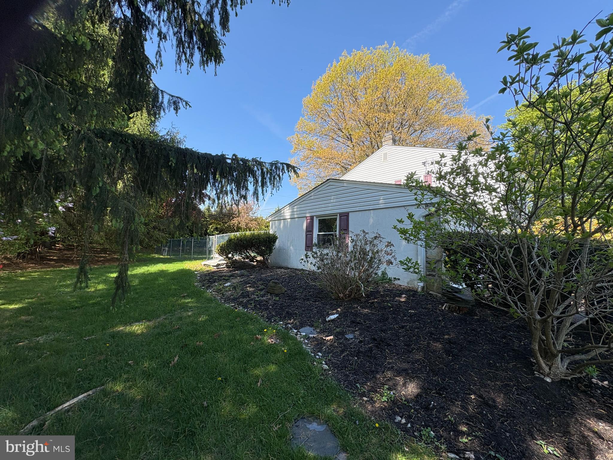 HUNTINGDON VALLEY - Residential