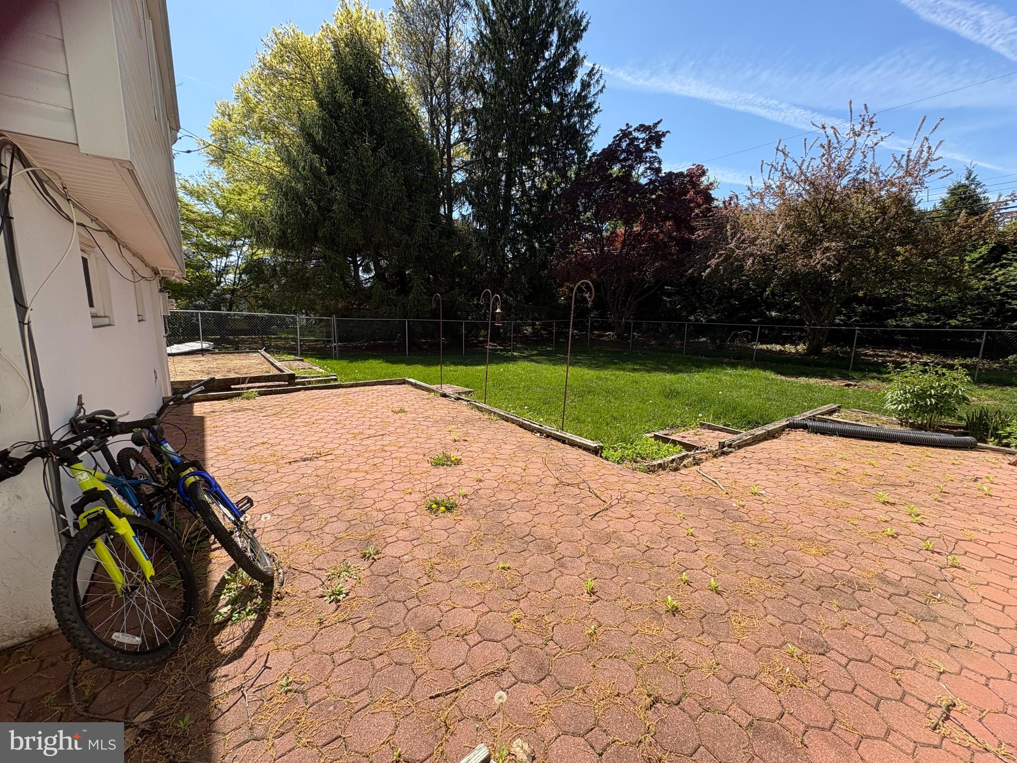 HUNTINGDON VALLEY - Residential