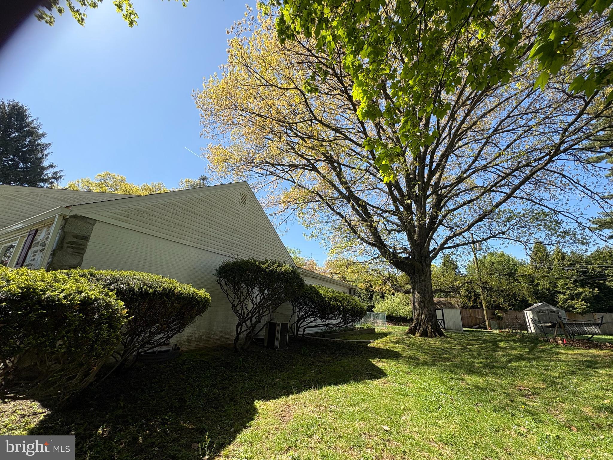 HUNTINGDON VALLEY - Residential