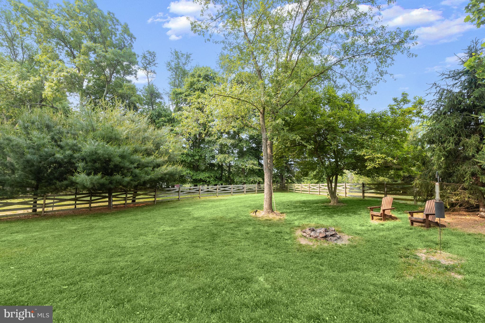 DAISY HILL ESTATES - Residential