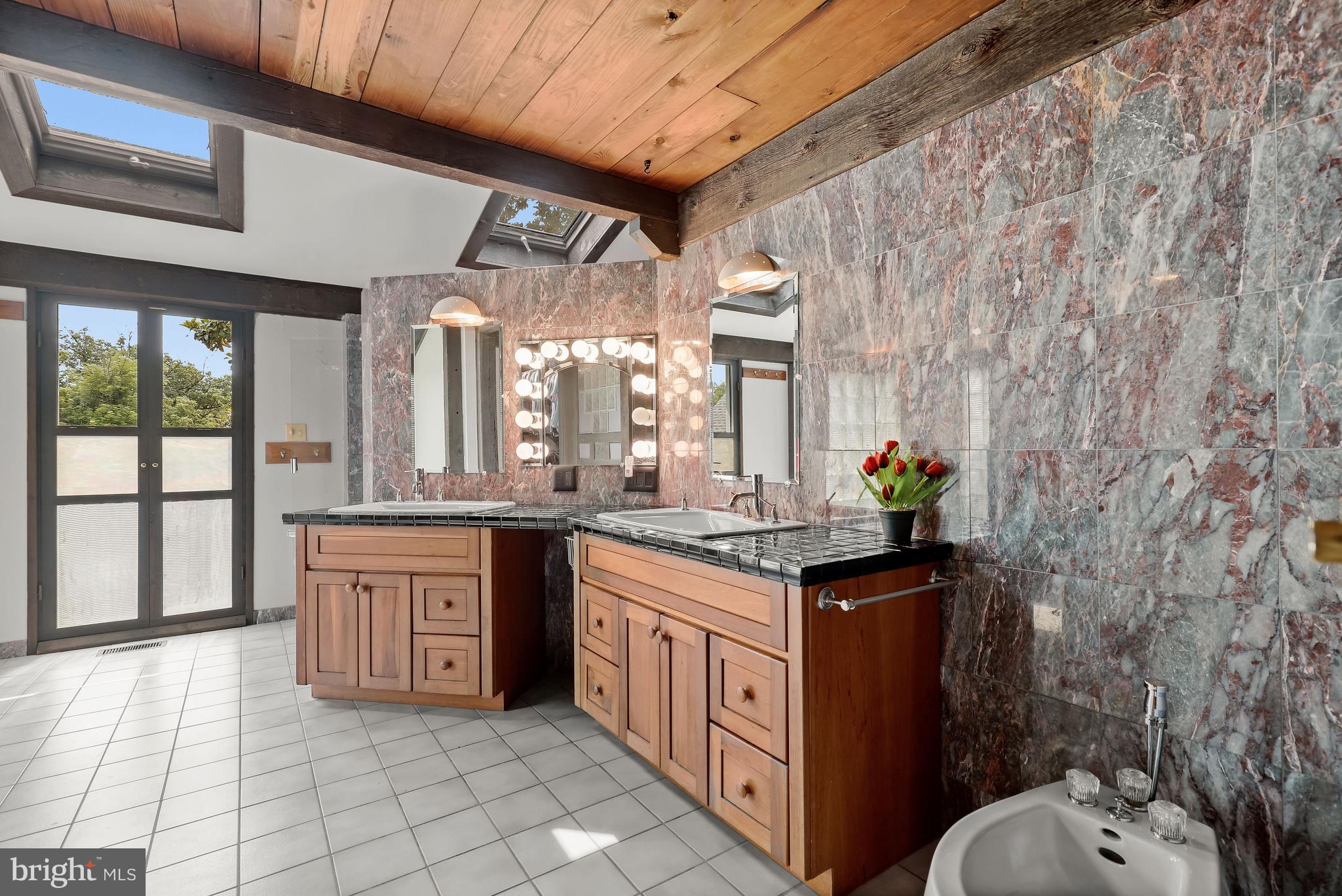 DAISY HILL ESTATES - Residential