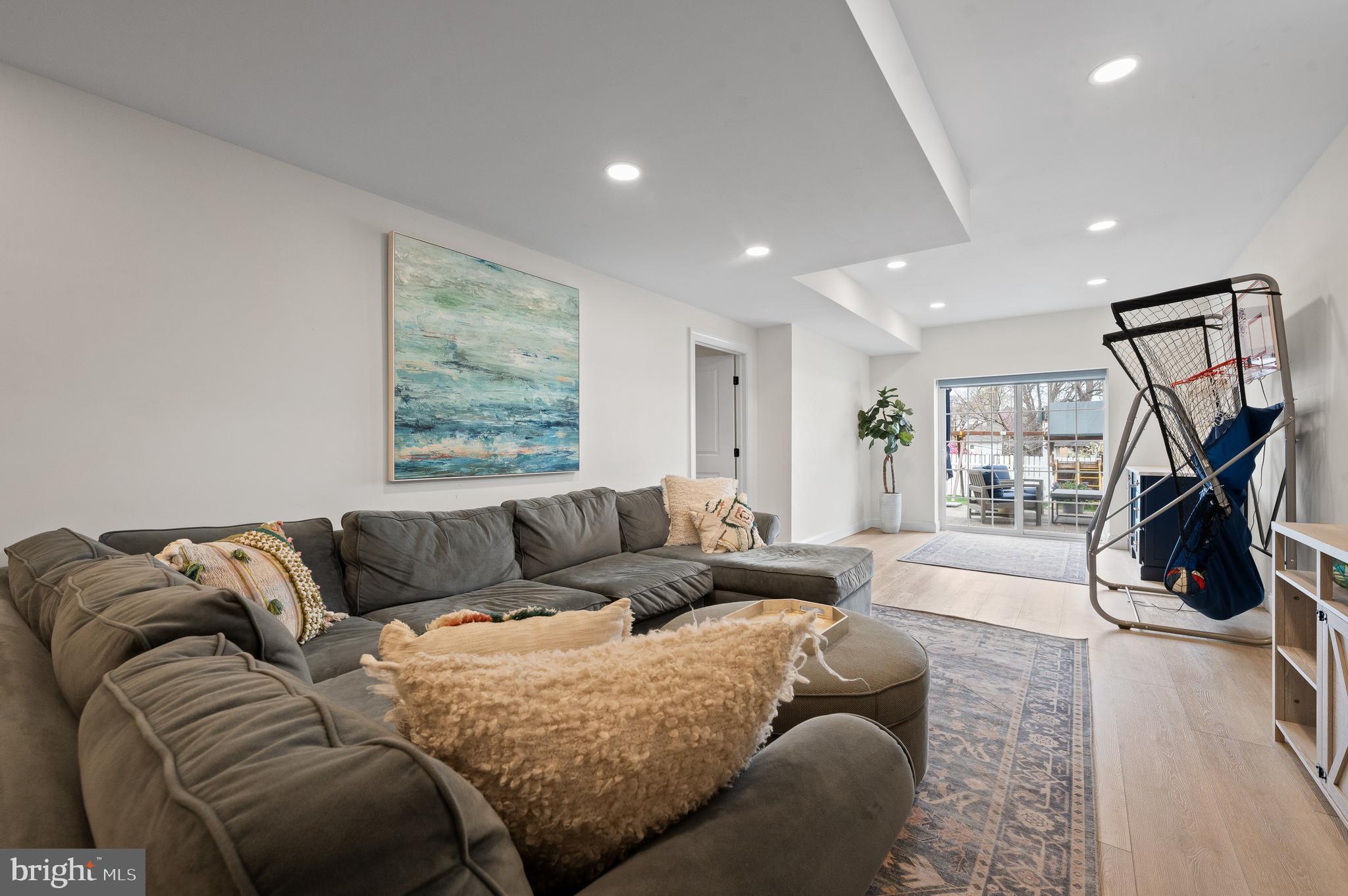 BELMONT HILLS - Residential