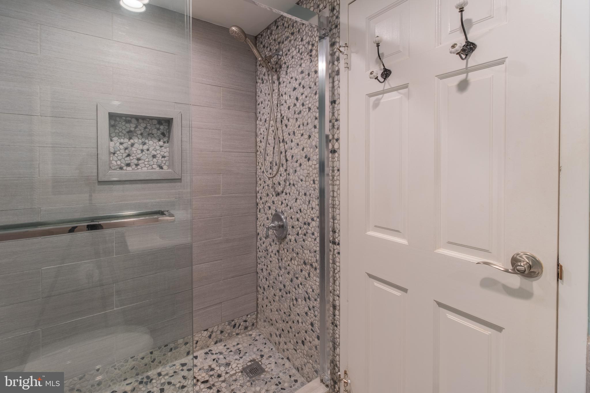 ATRIUM - Residential Lease