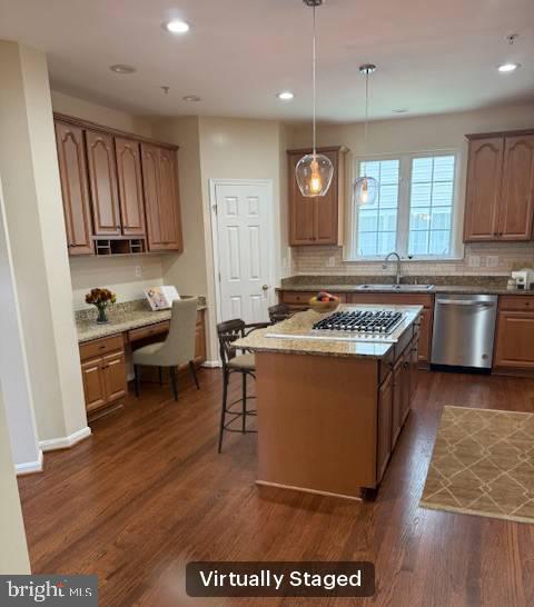 BALK HILL VILLAGE - Residential