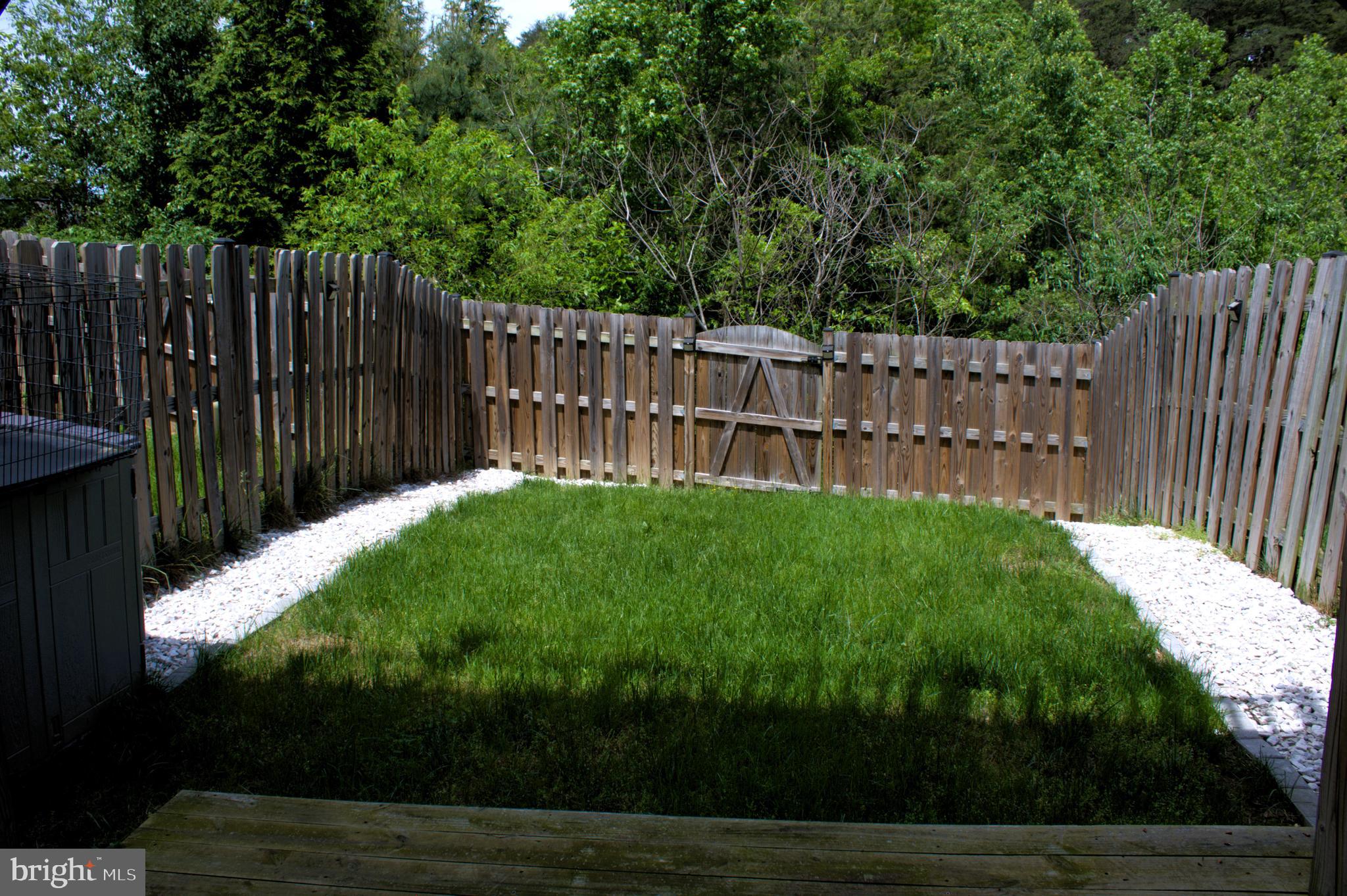 LAKESIDE - Residential Lease