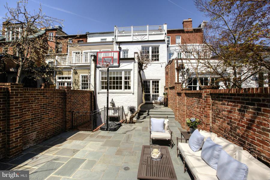 GEORGETOWN - Residential
