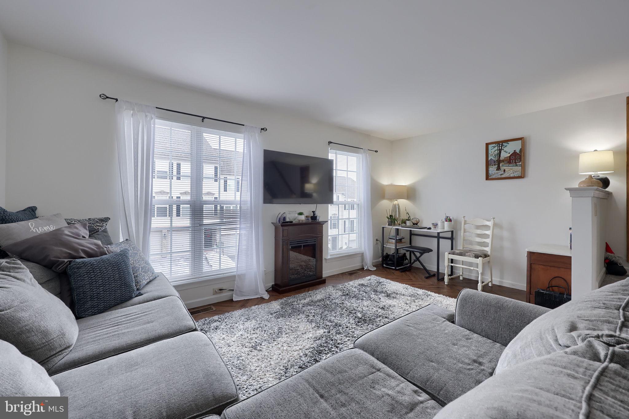 HUNT CLUB - Residential