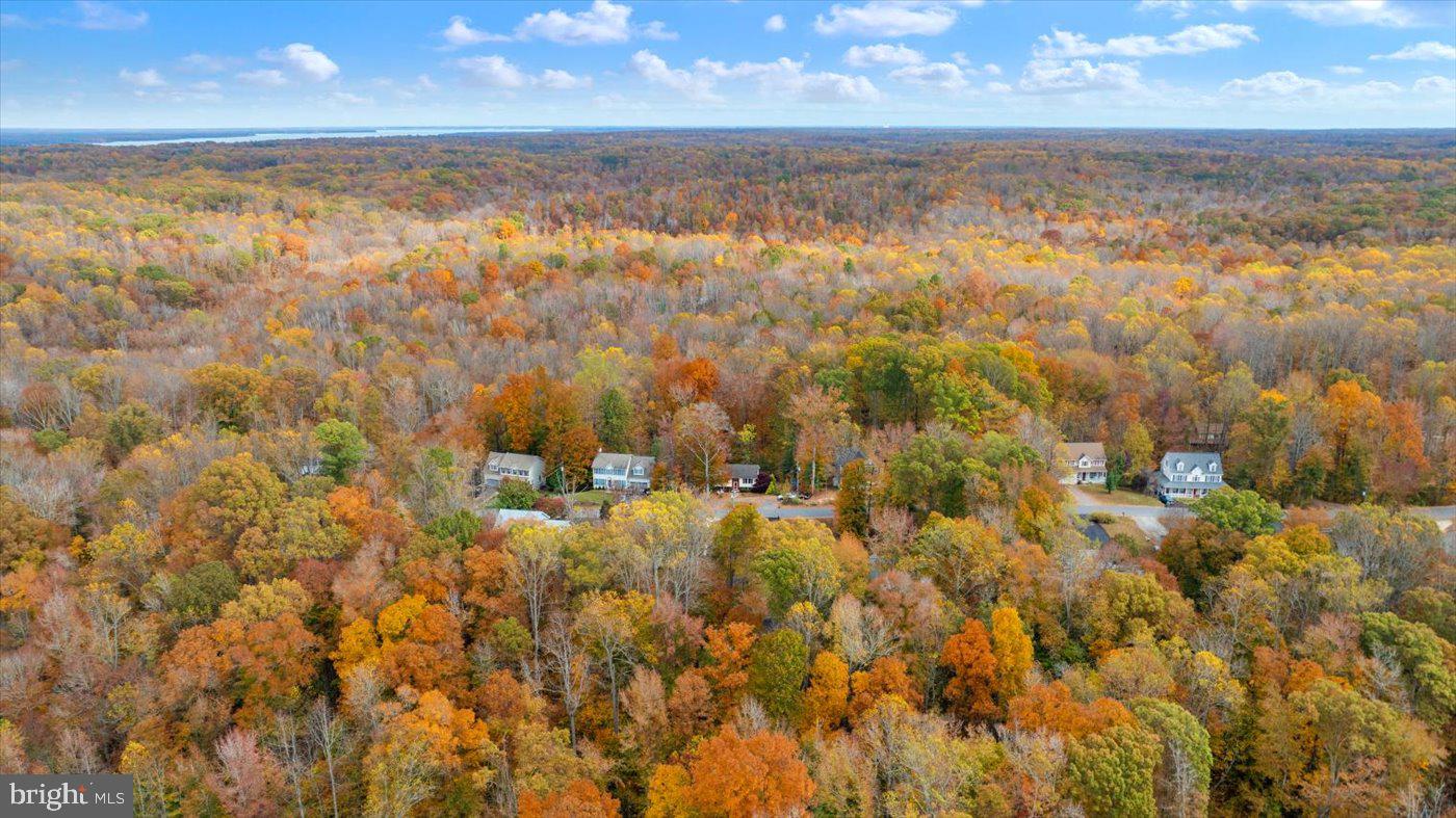 PRESIDENTIAL LAKES - Residential