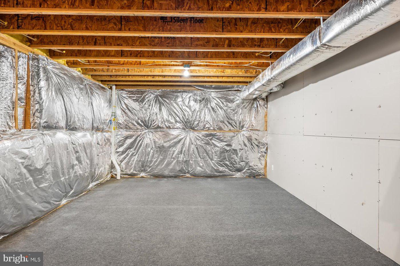 PRESIDENTIAL LAKES - Residential