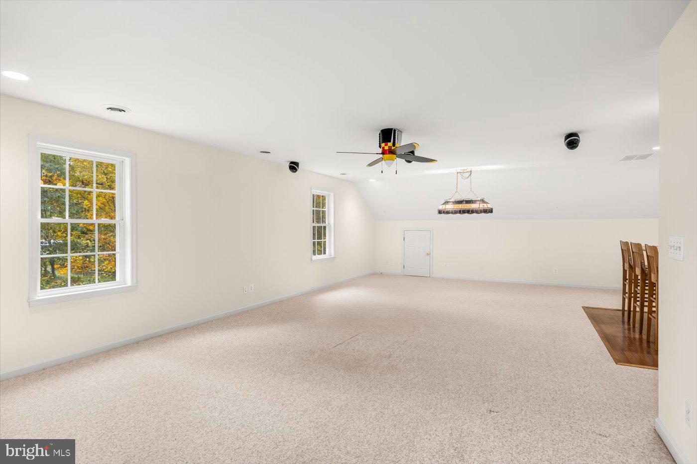 PRESIDENTIAL LAKES - Residential