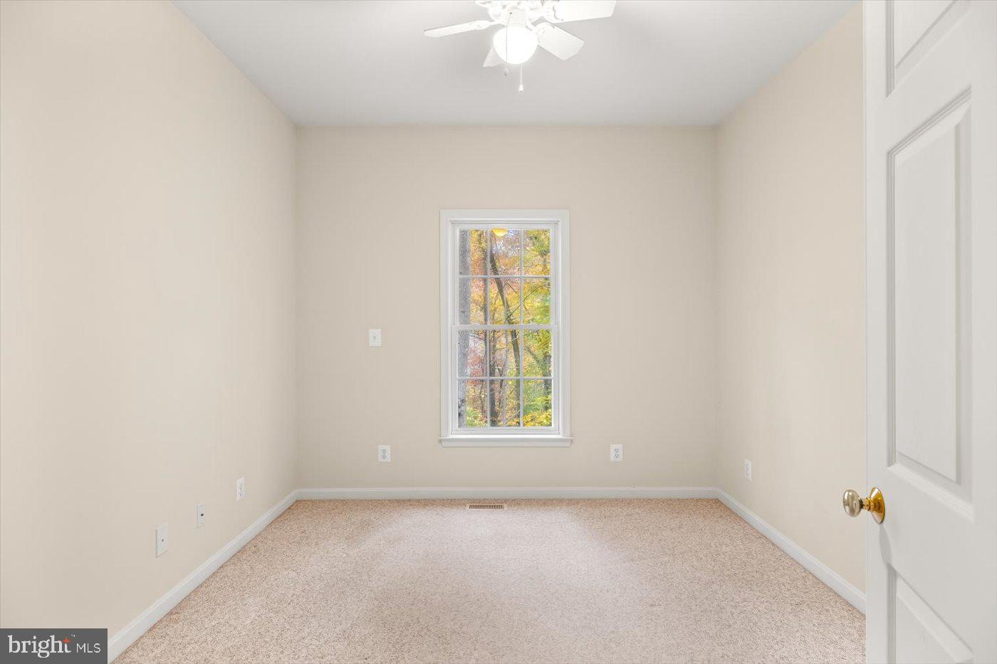 PRESIDENTIAL LAKES - Residential