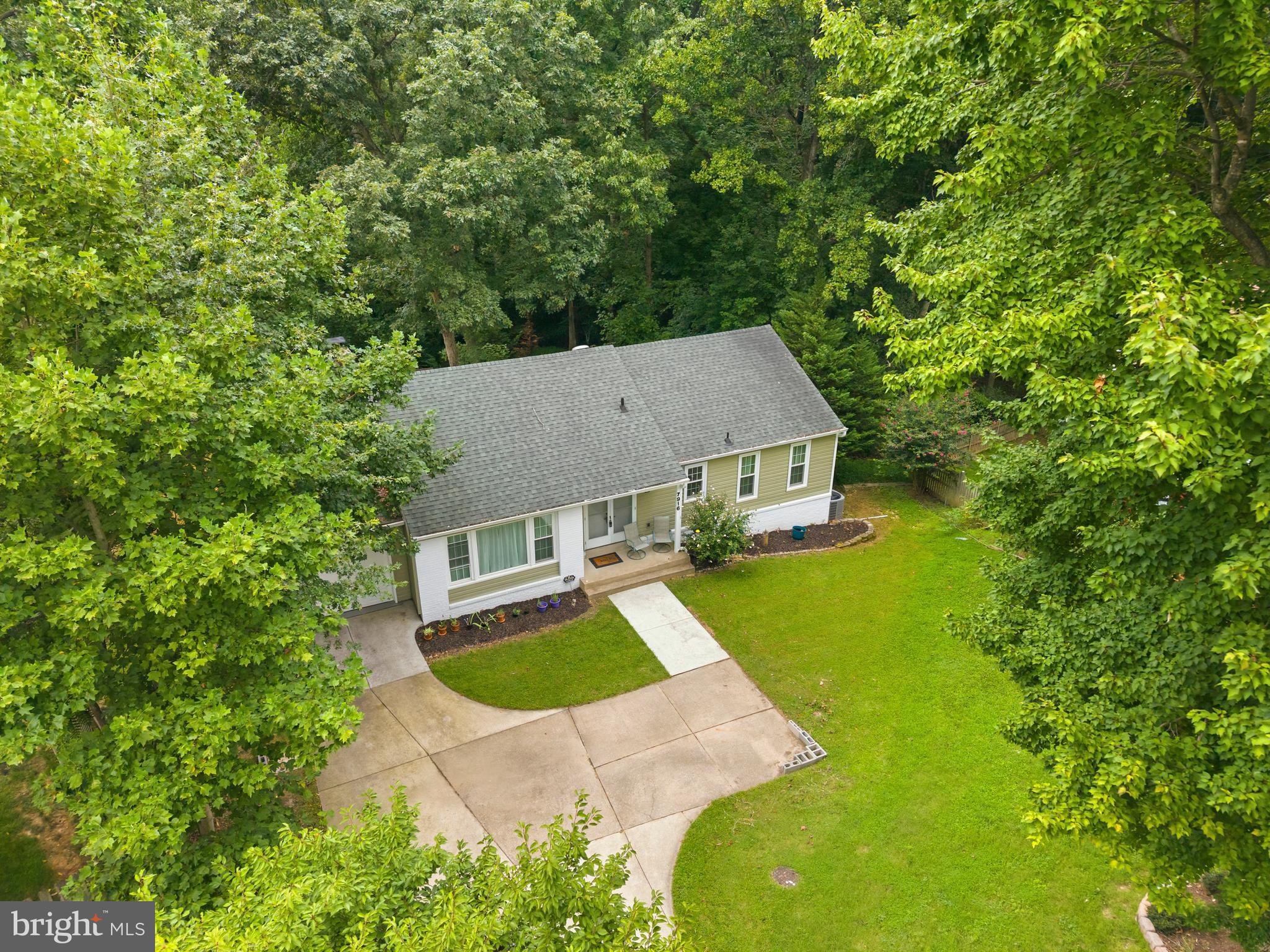 7916 DELOZIER COURT