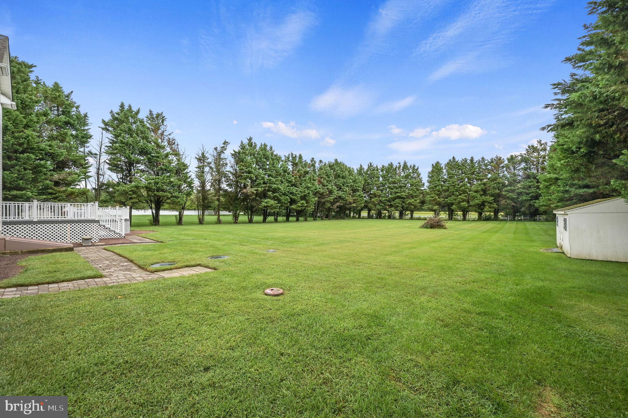 101 THORNHILL CT COURT