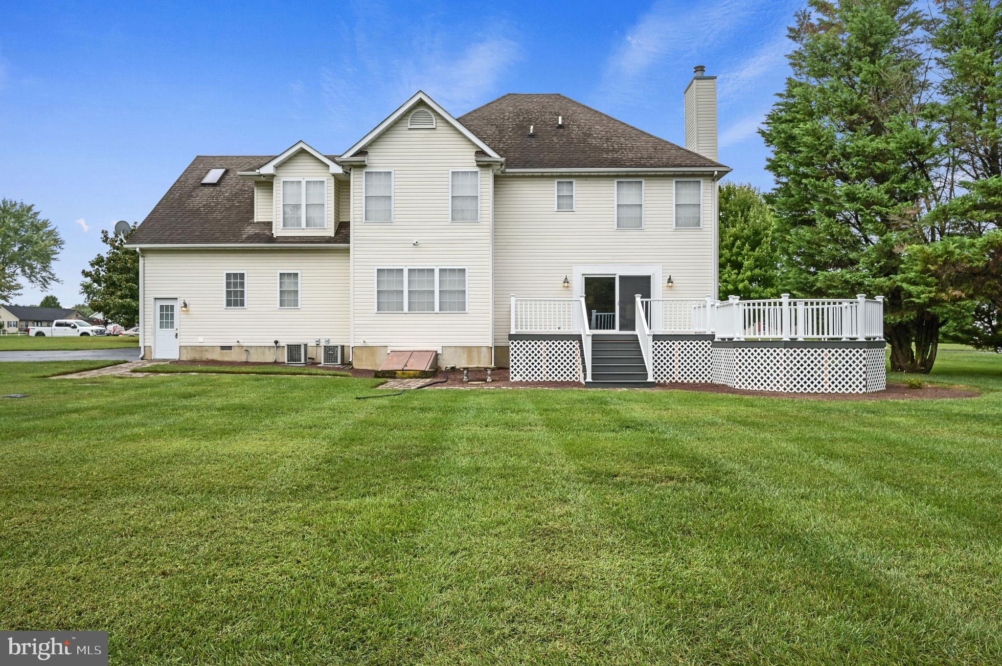 101 THORNHILL CT COURT