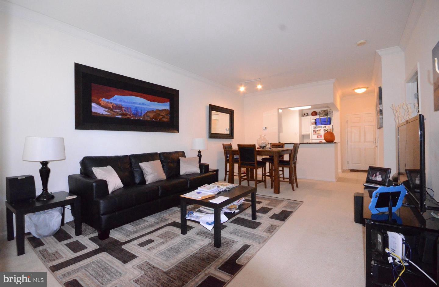 PIERSIDE AT HARBORVIEW - Residential Lease