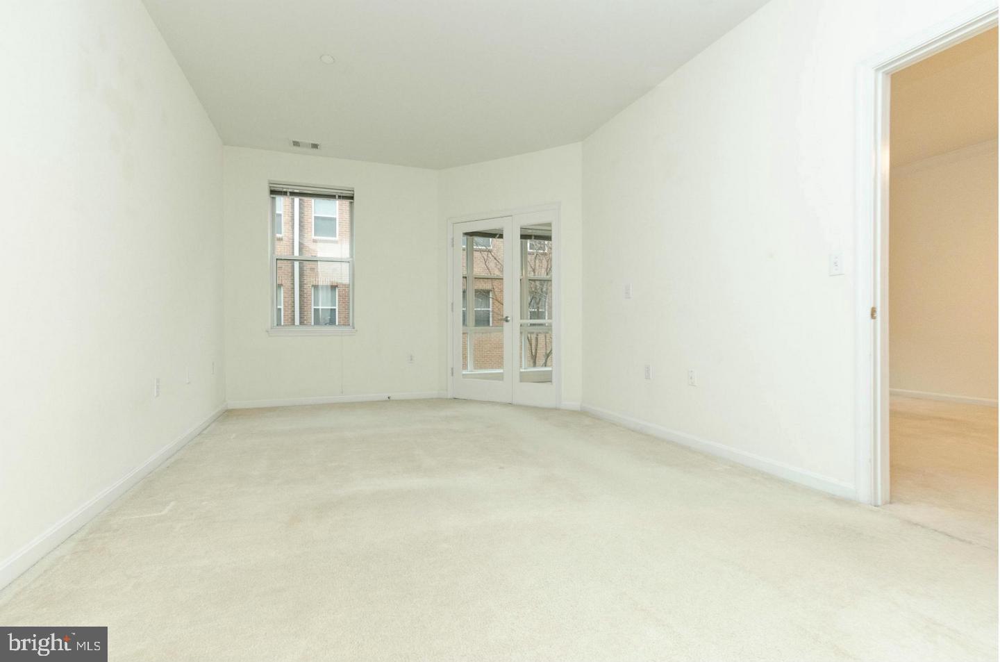 PIERSIDE AT HARBORVIEW - Residential Lease