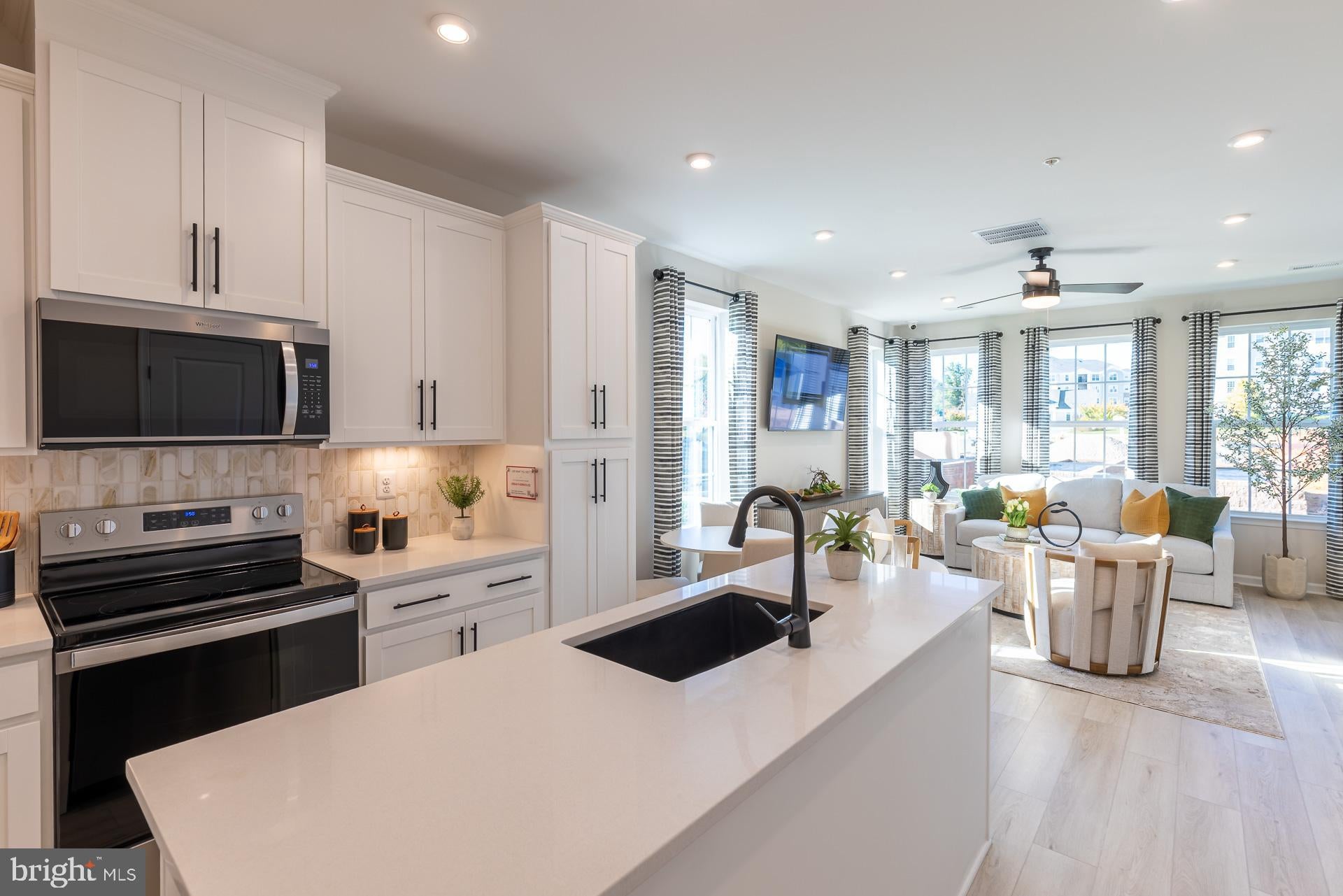 566 QUARRY PLACE COURT