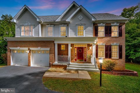 5300 AUSTRA PLACE WOODBRIDGE VA 22193