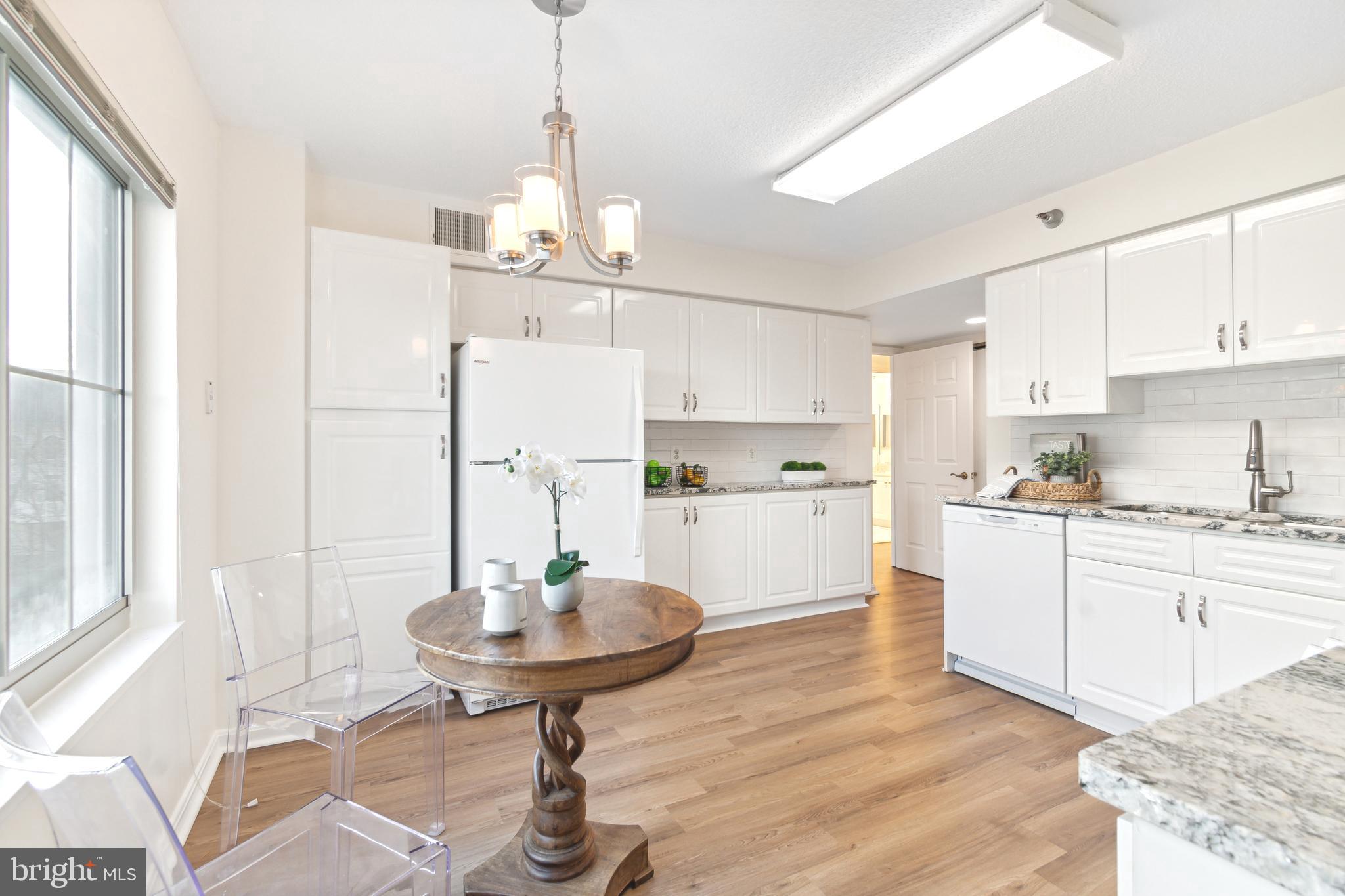 LEISURE WORLD - Residential