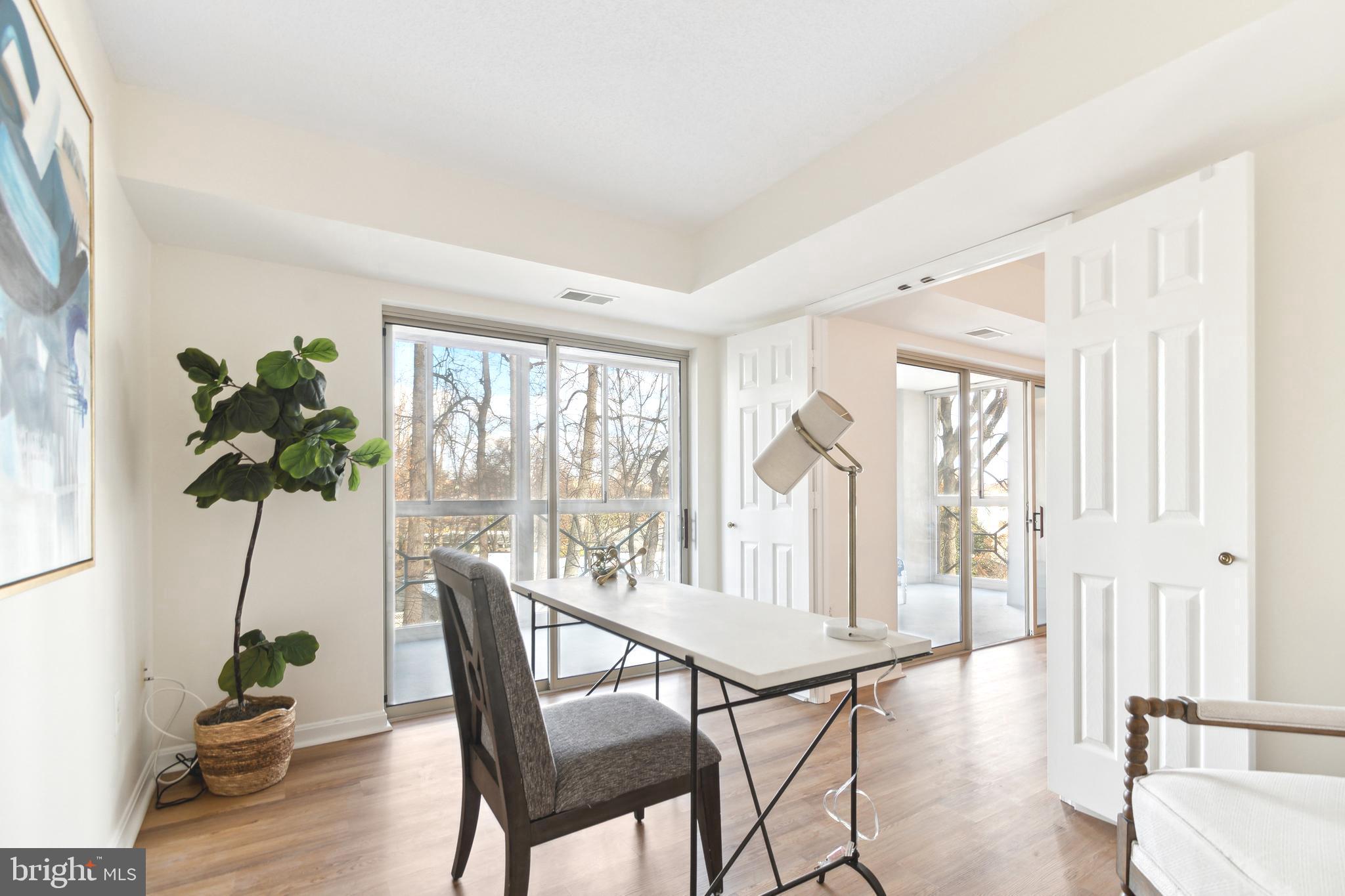 LEISURE WORLD - Residential