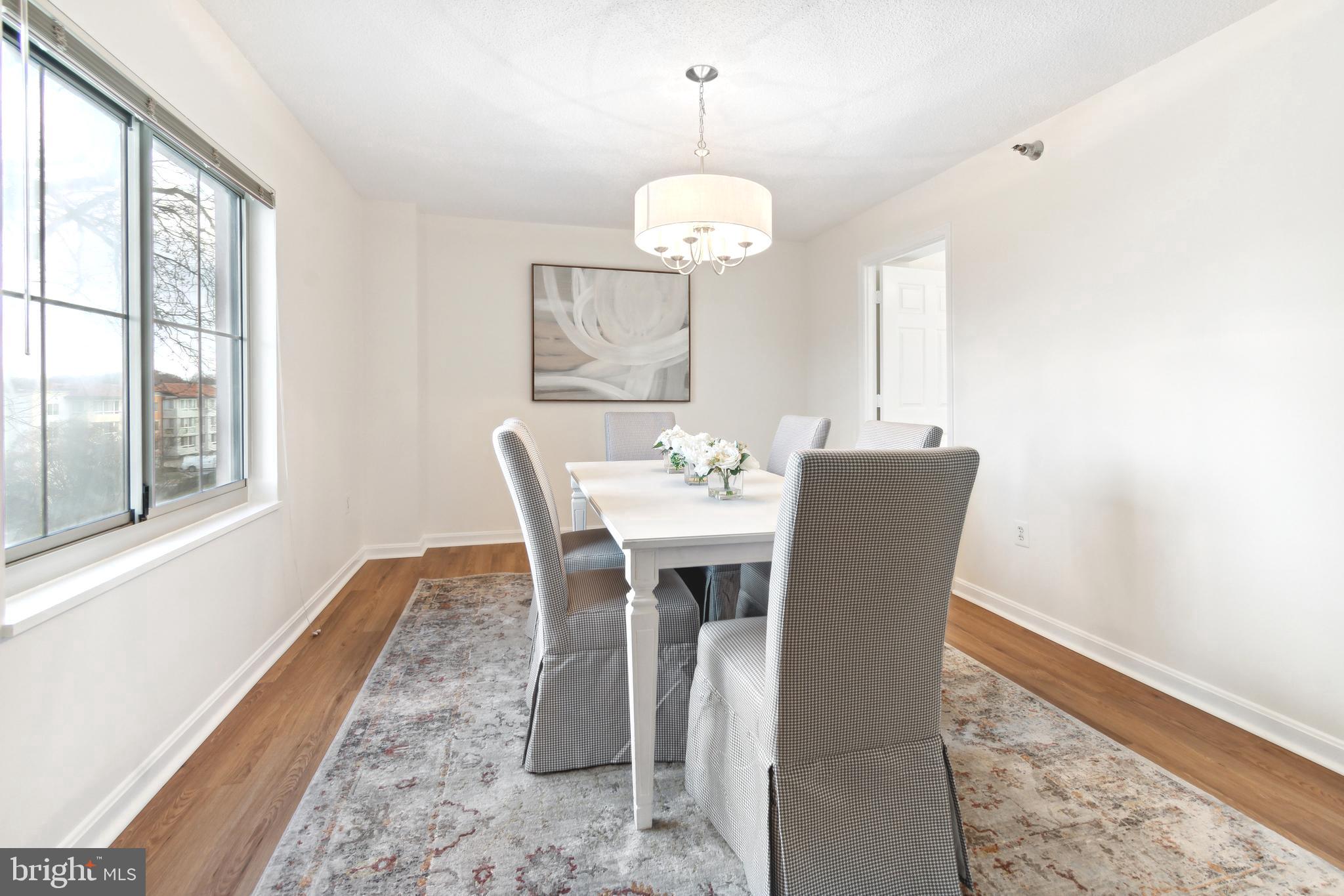 LEISURE WORLD - Residential