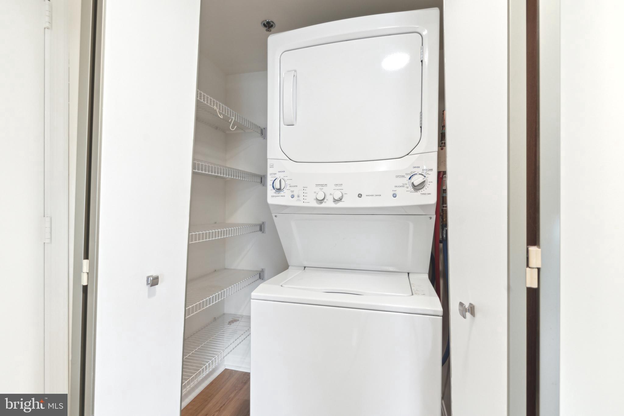 LEISURE WORLD - Residential