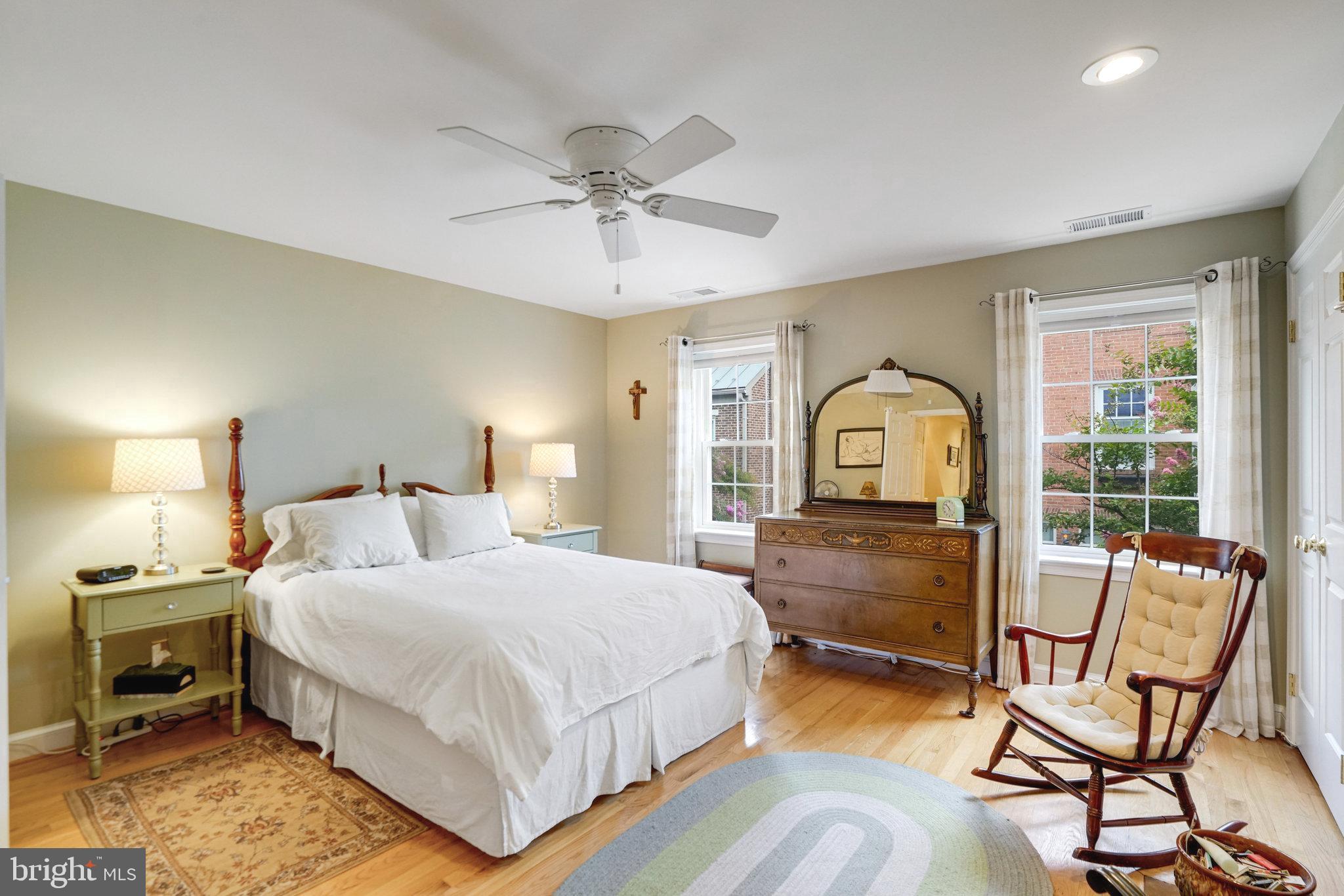 CANAL WAY - Residential Lease