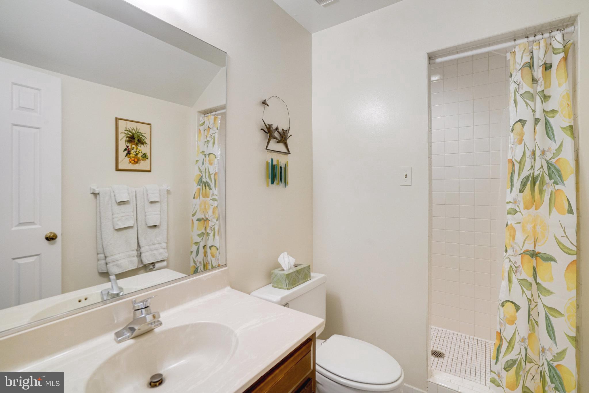 CANAL WAY - Residential Lease