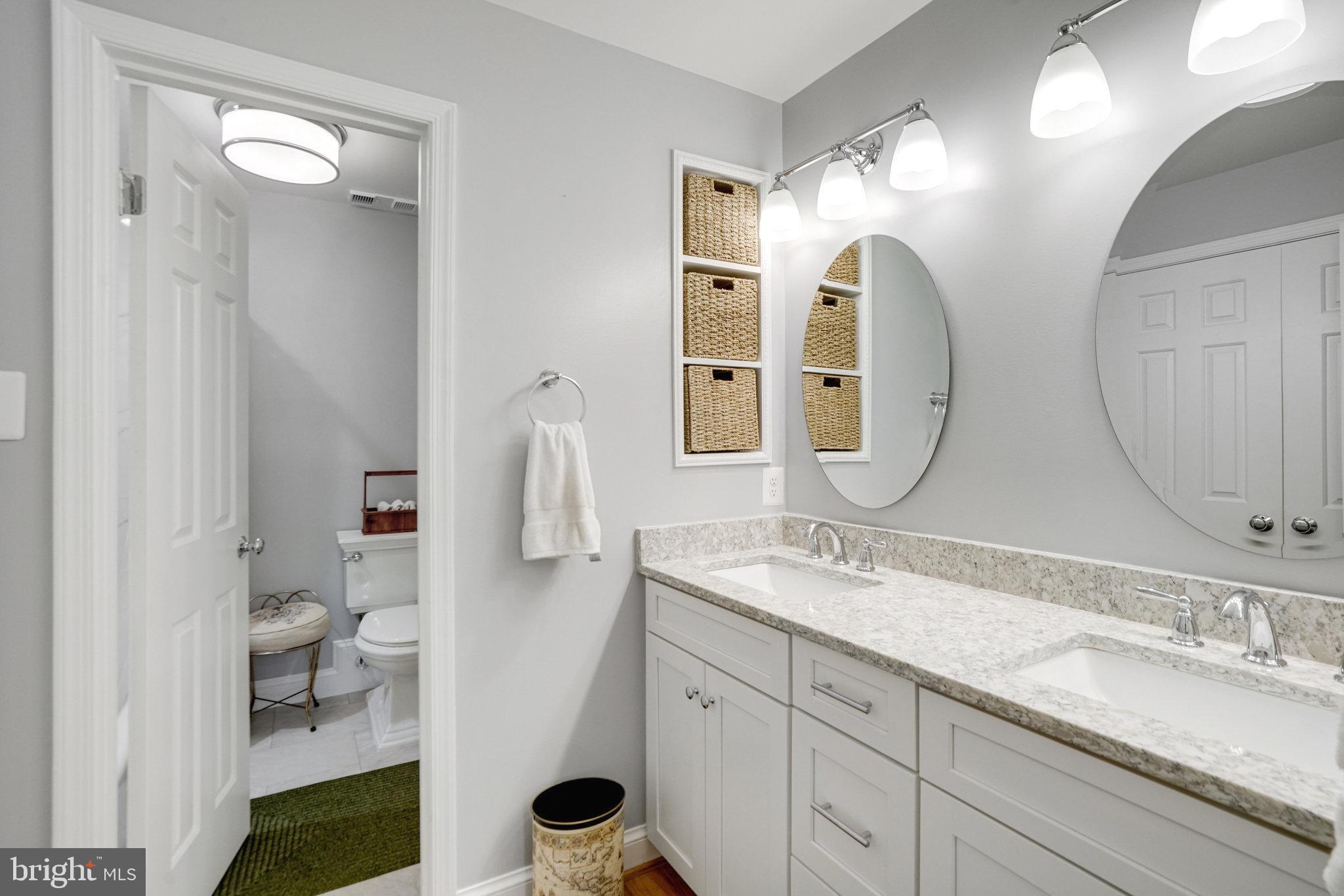 CANAL WAY - Residential Lease