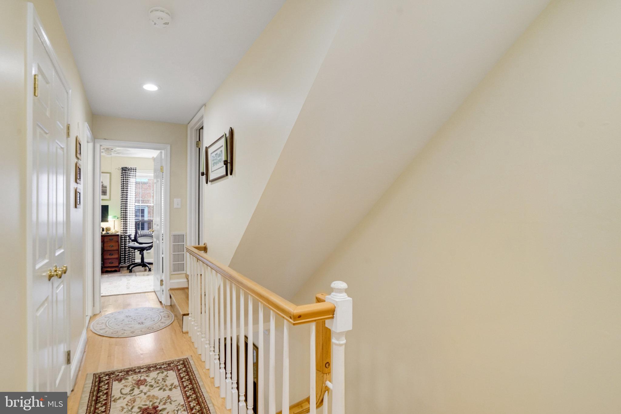 CANAL WAY - Residential Lease