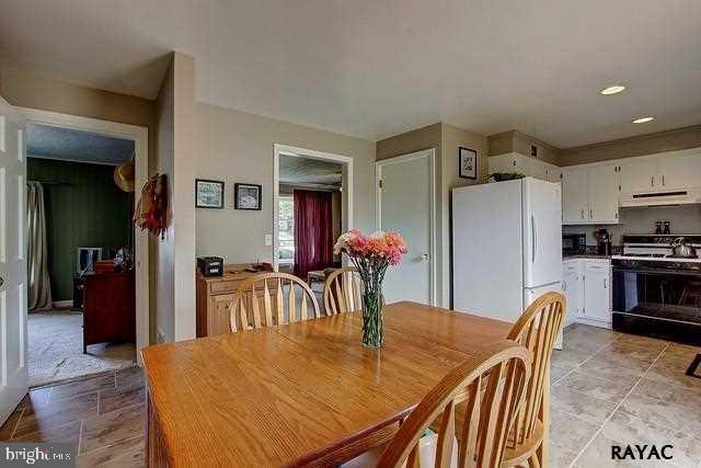 PINEVIEW - Residential