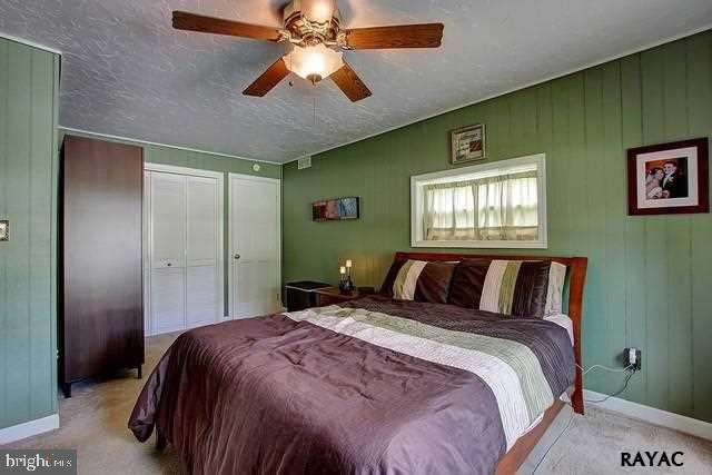 PINEVIEW - Residential