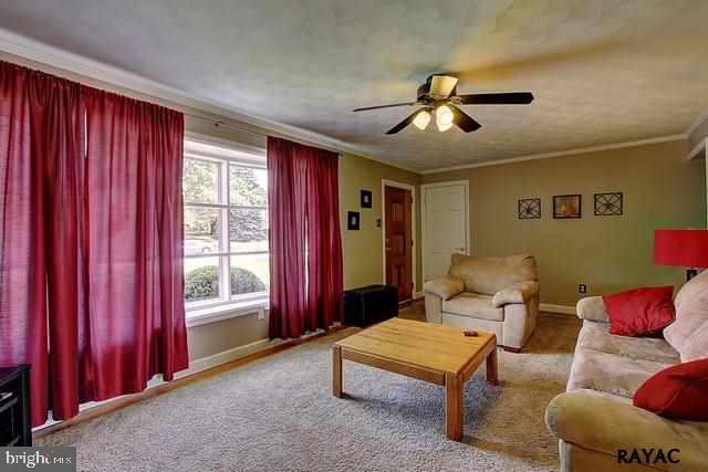 PINEVIEW - Residential