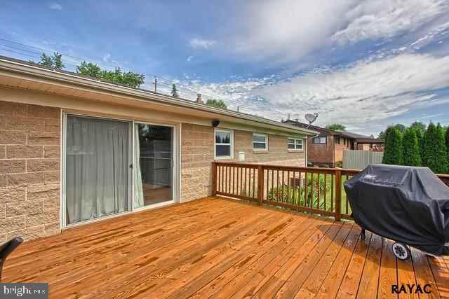 PINEVIEW - Residential