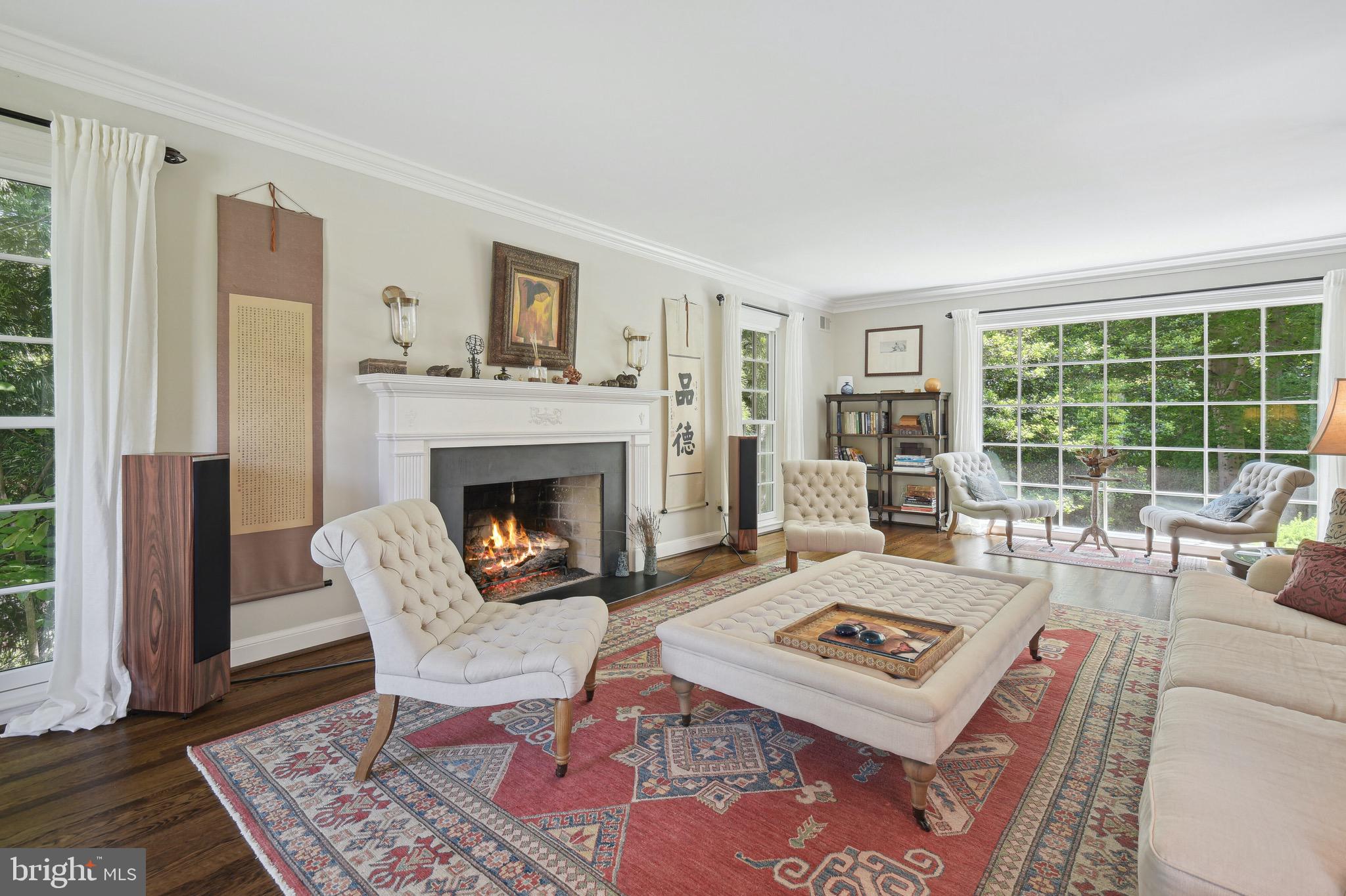 BURNING TREE VIEW - Residential