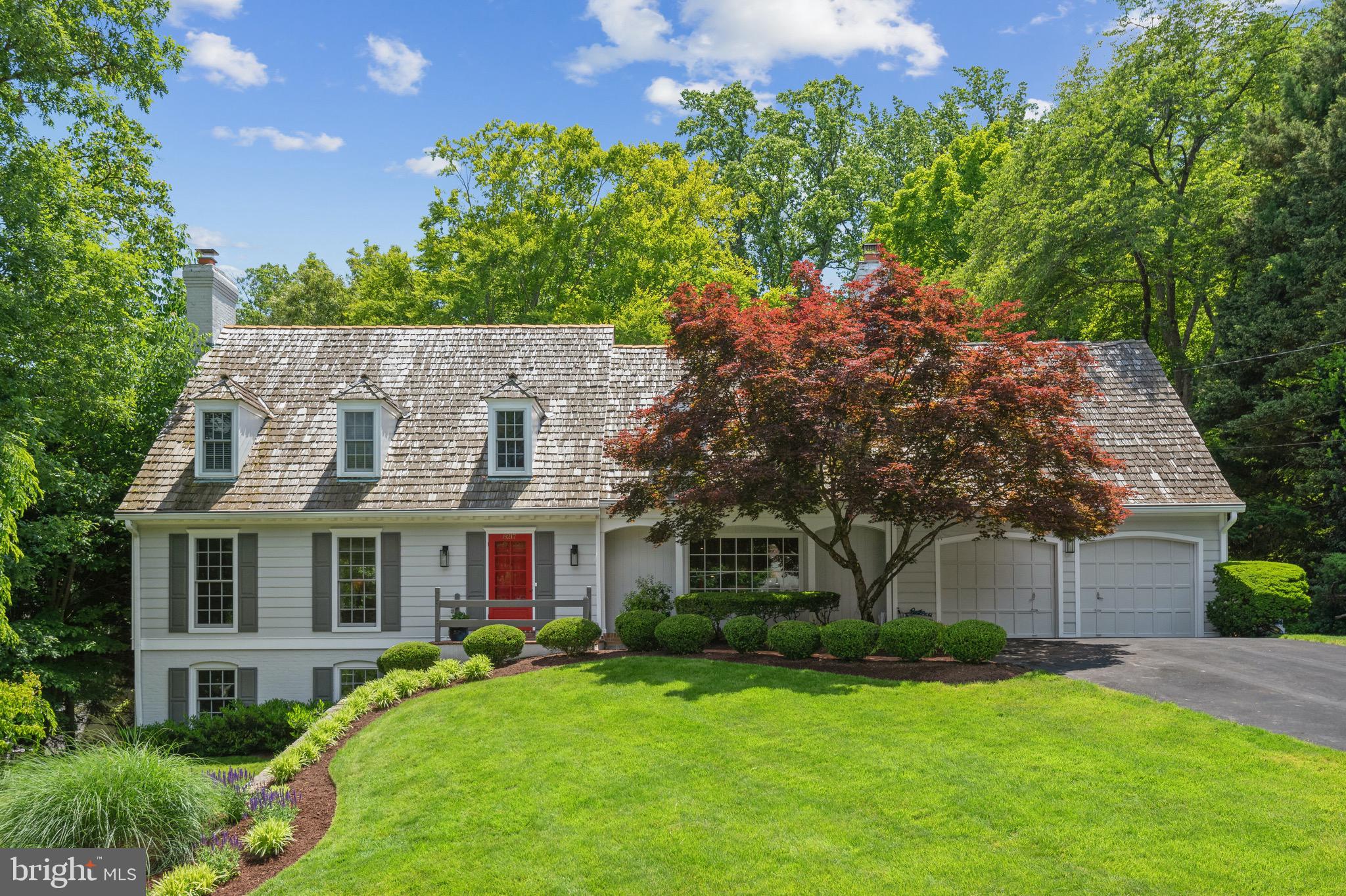 BURNING TREE VIEW - Residential