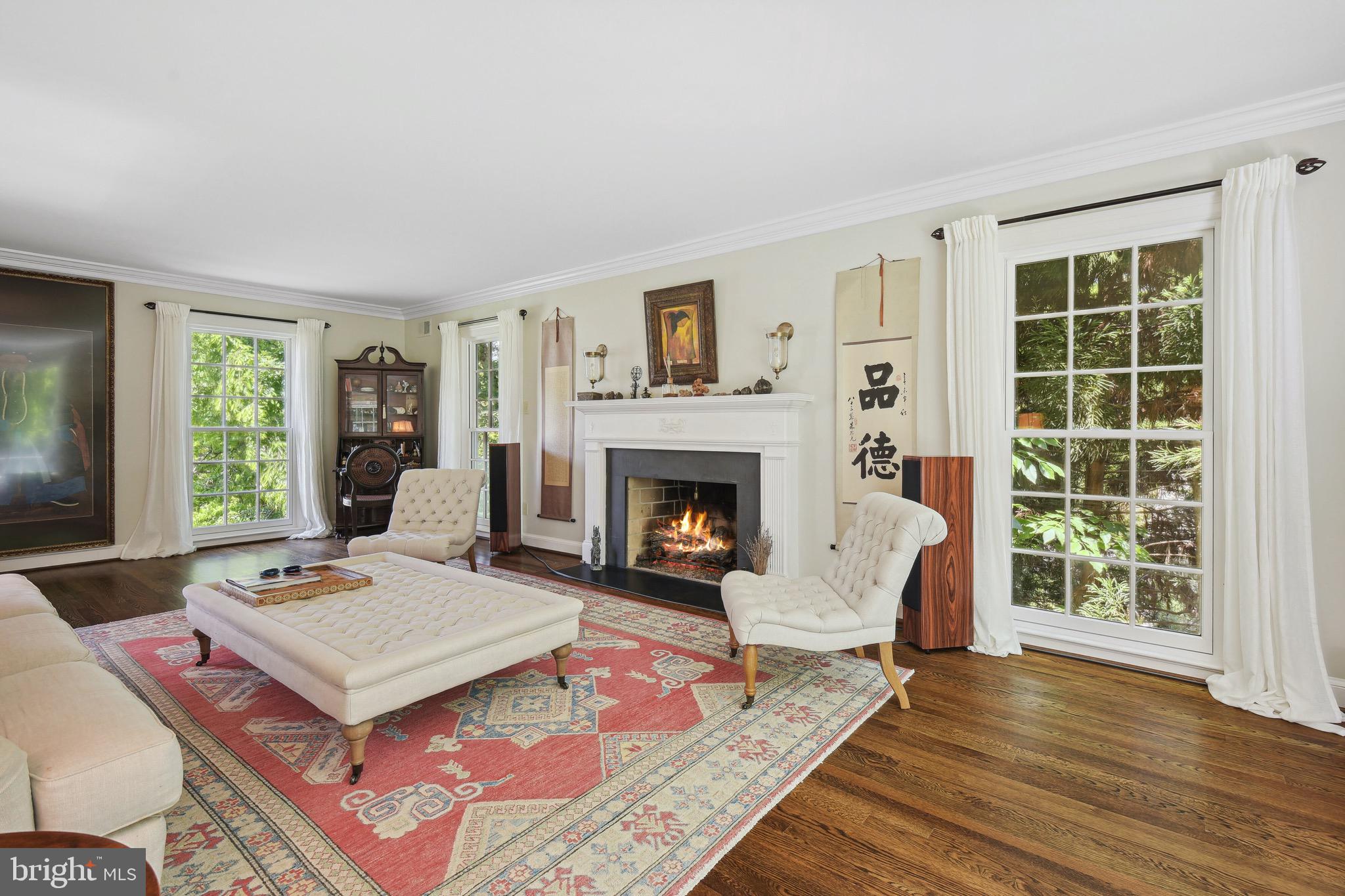 BURNING TREE VIEW - Residential