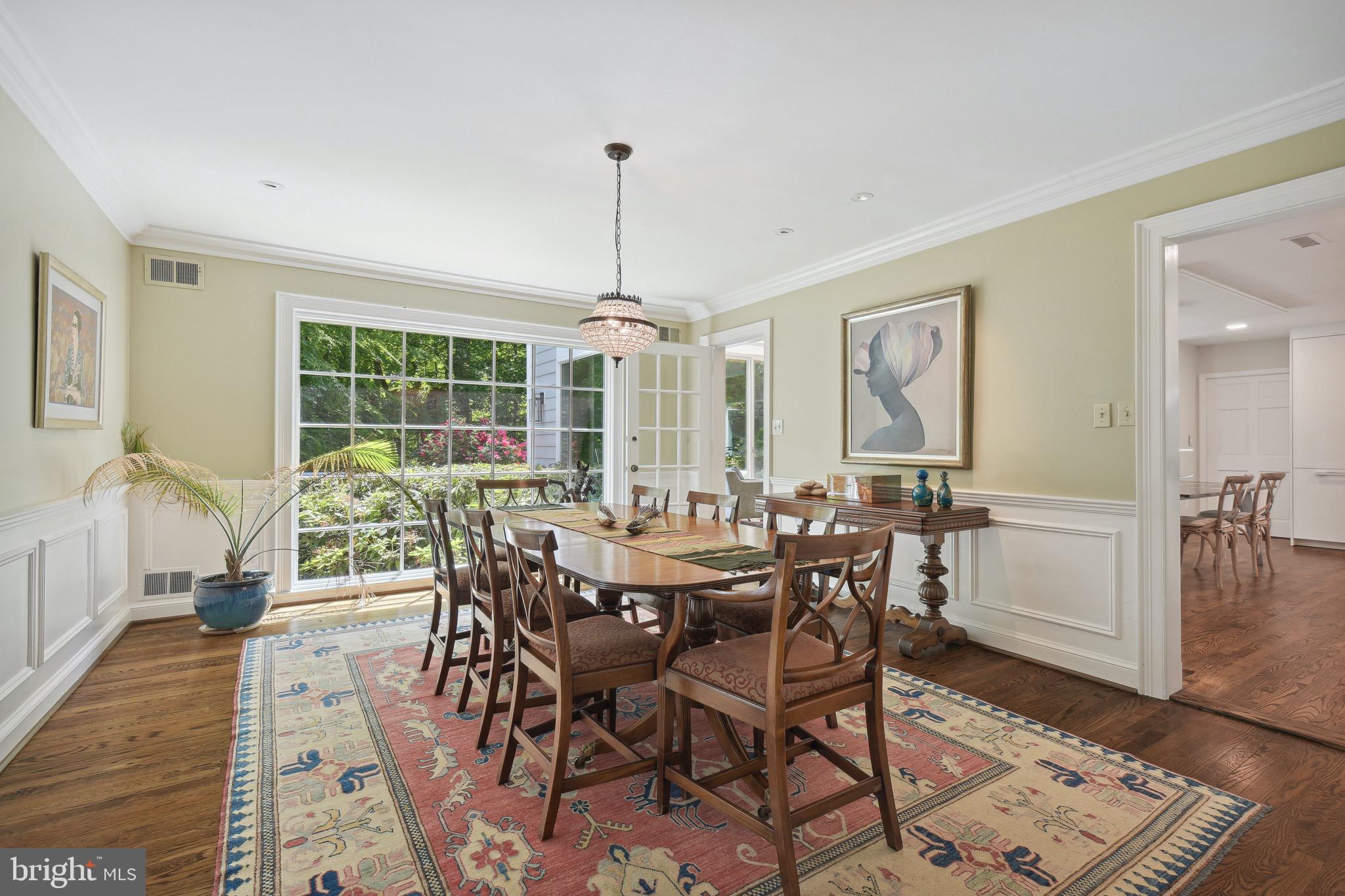 BURNING TREE VIEW - Residential