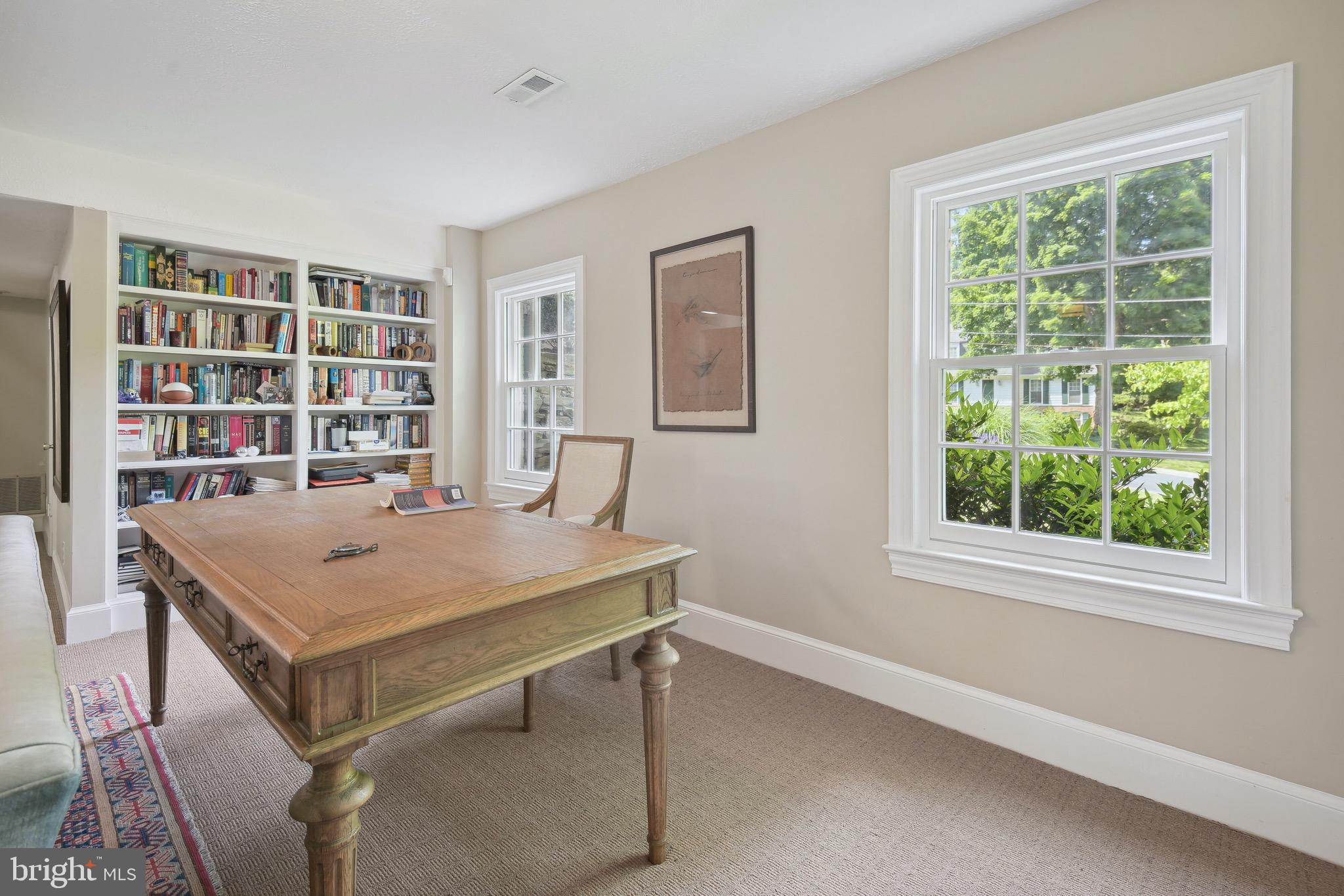 BURNING TREE VIEW - Residential