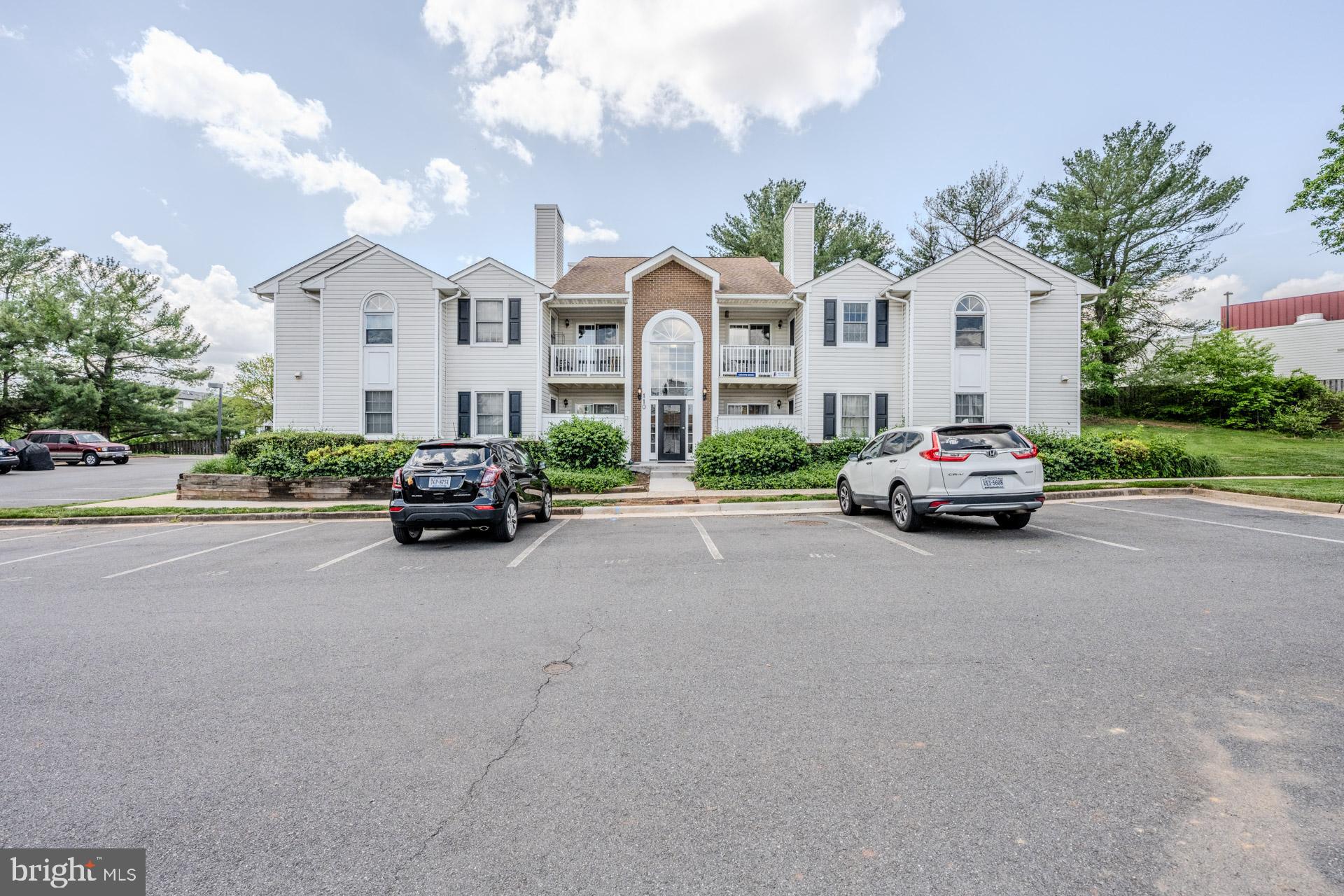 VILLAS AT COUNTRYSIDE - Residential Lease